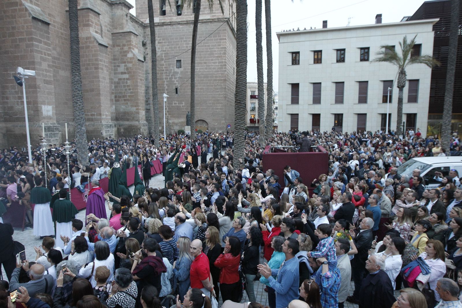 Imágenes de la Procesión de Estudiantes. Semana Santa Almería 2019