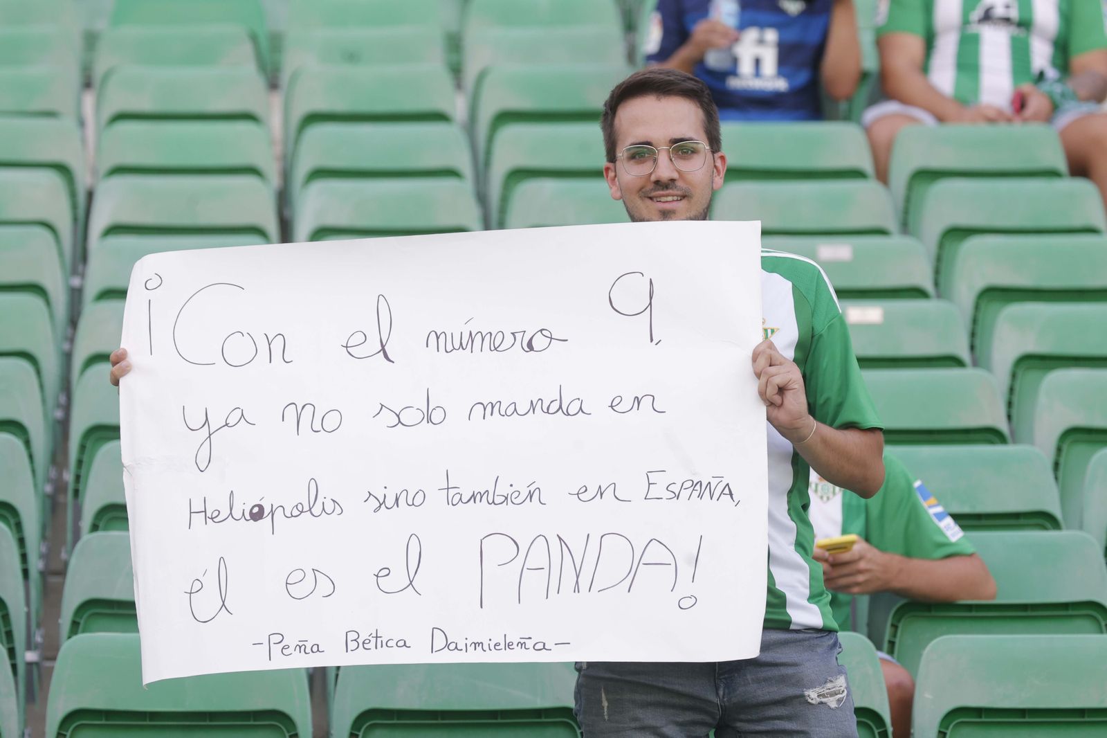 Búscate en las gradas del Villamarín