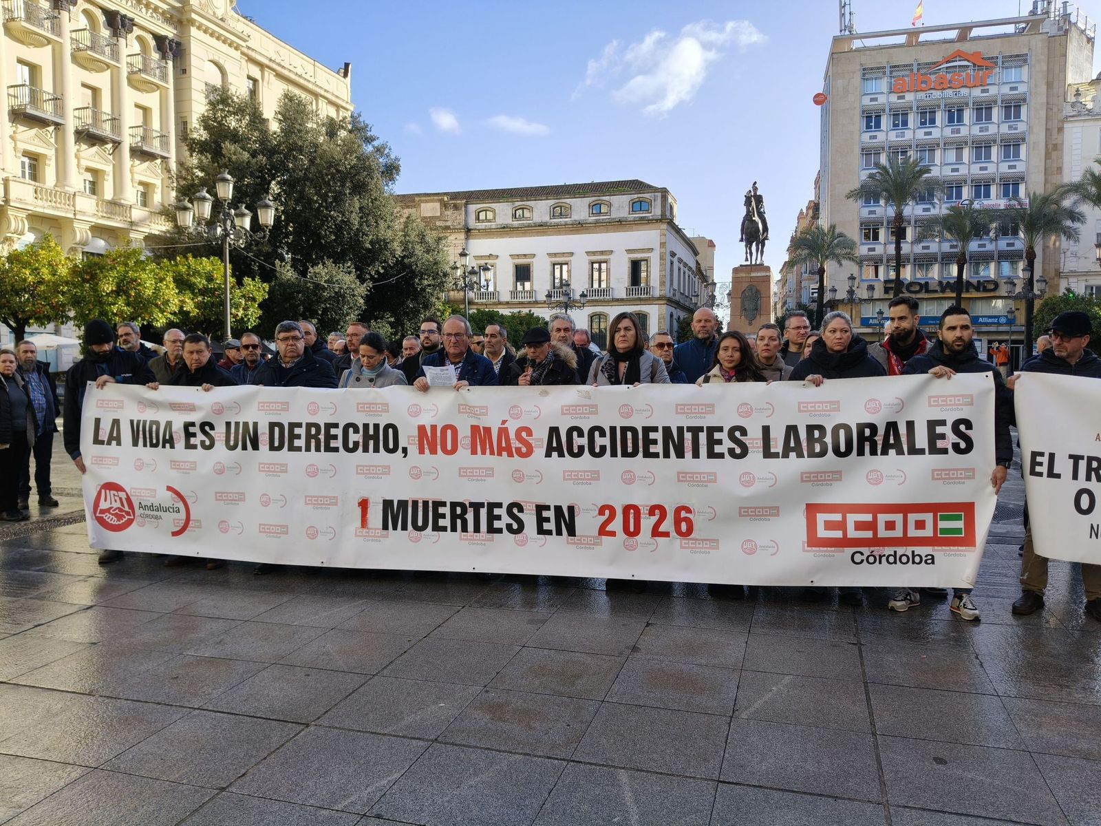 Concentración por la primera muerte de 2026 en accidente laboral en Córdoba.