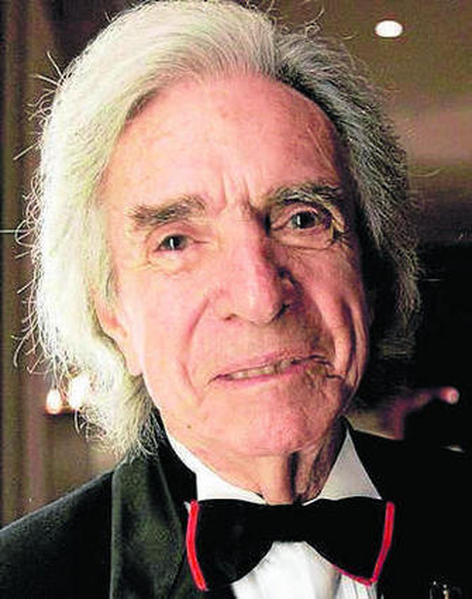 Arthur Hiller.