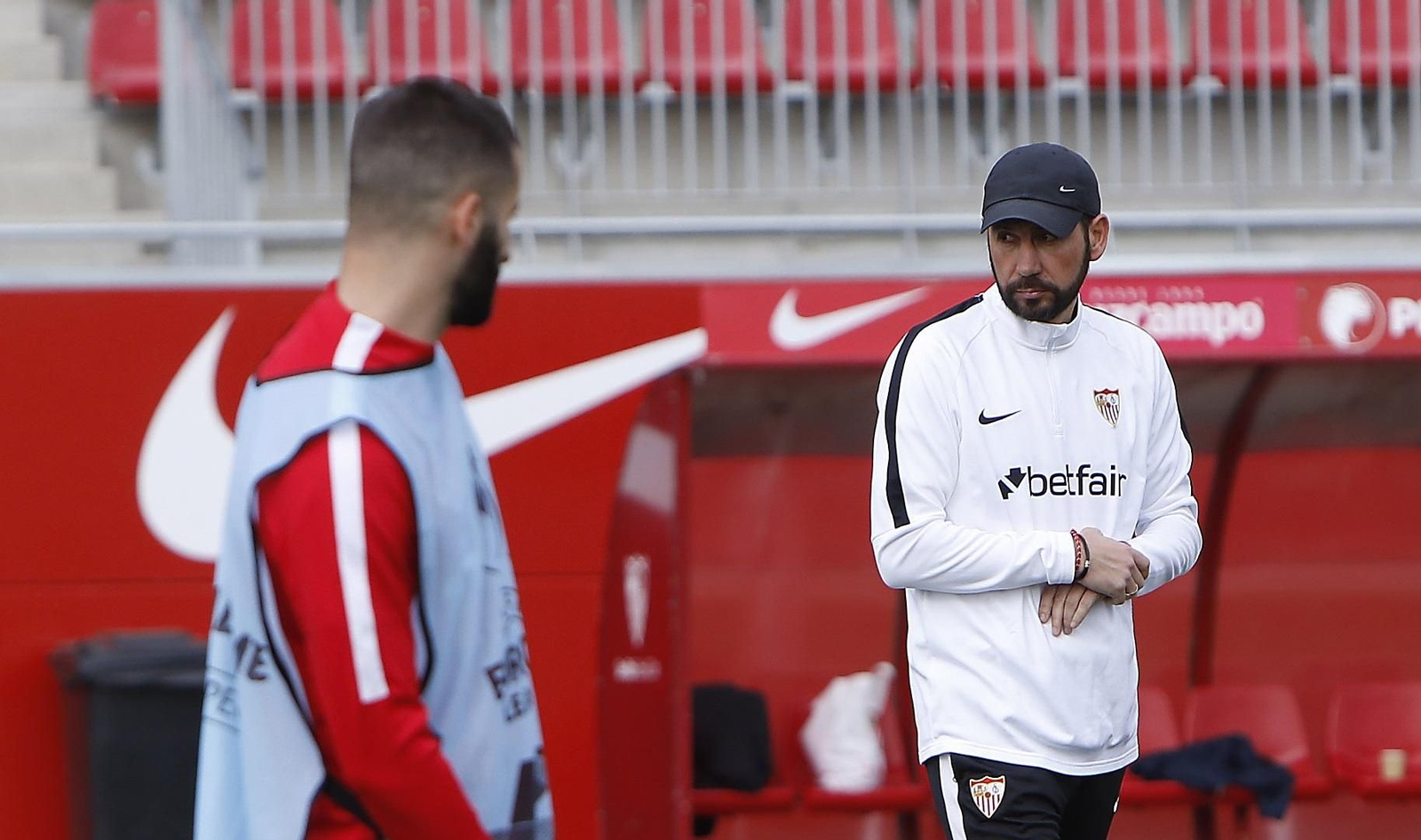 Pablo Machín se juega su crédito en El Alcoraz ante el colista.