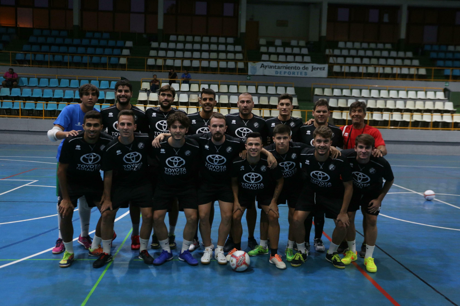 Plantilla del  Xerez DFC Toyota Nimauto 2019-20, que inicia la liga el próximo sábado recibiendo en el Ruiz-Mateos al Peligros FS.