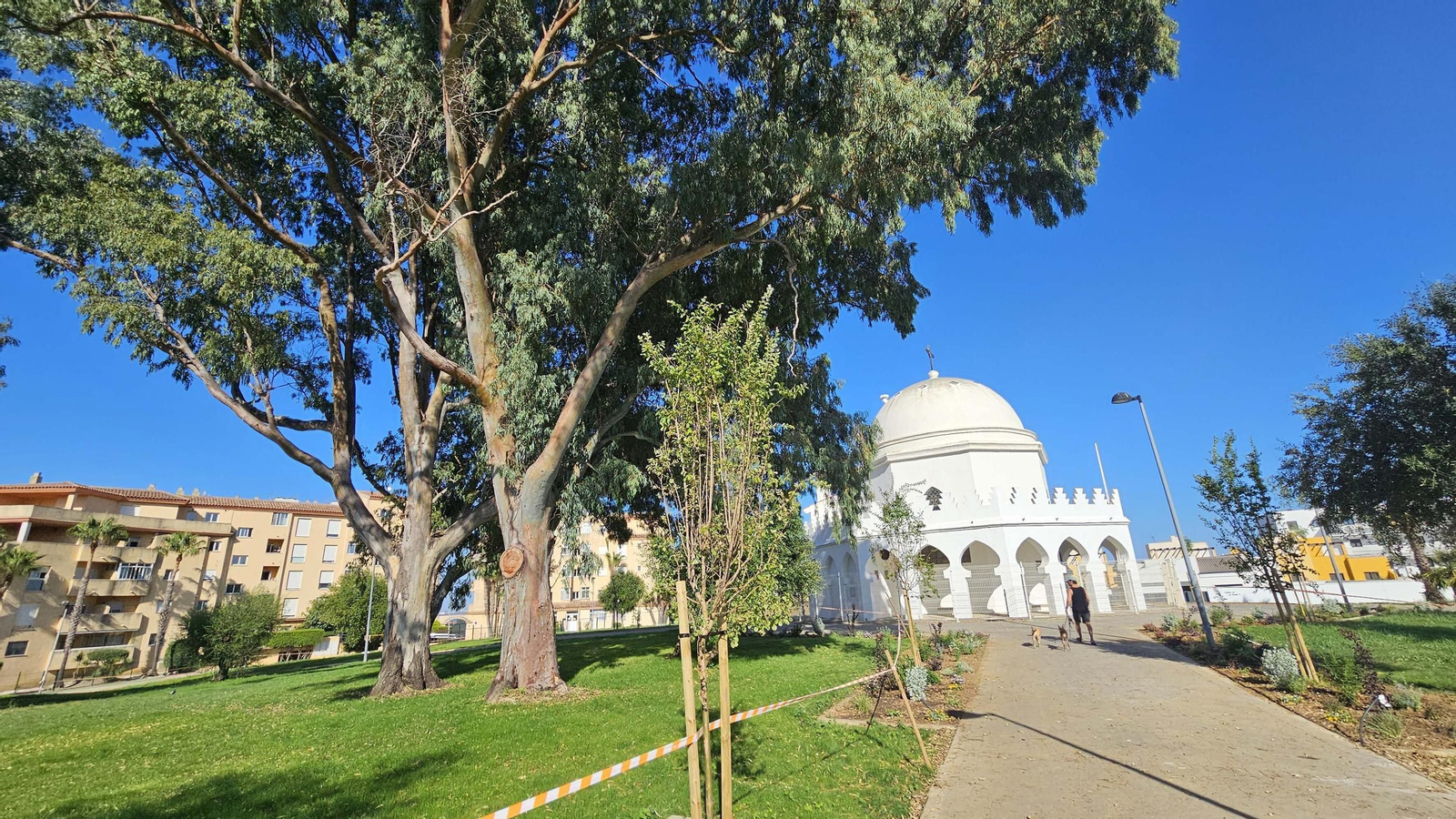 Fotos de los nuevos 12.000 metros cuadrados de zonas verdes de la Ermita, en Algeciras Fotos de los nuevos 12.000 metros cuadrados de zonas verdes de la Ermita, en Algeciras