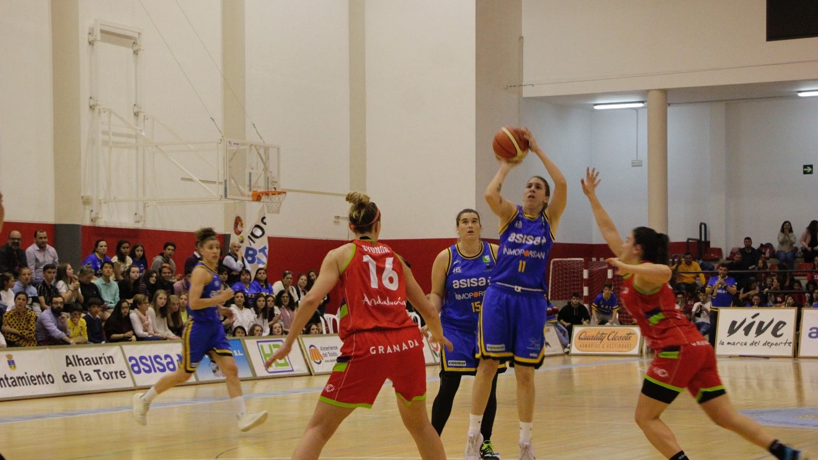 Las granadinas se mostraron firmes en defensa