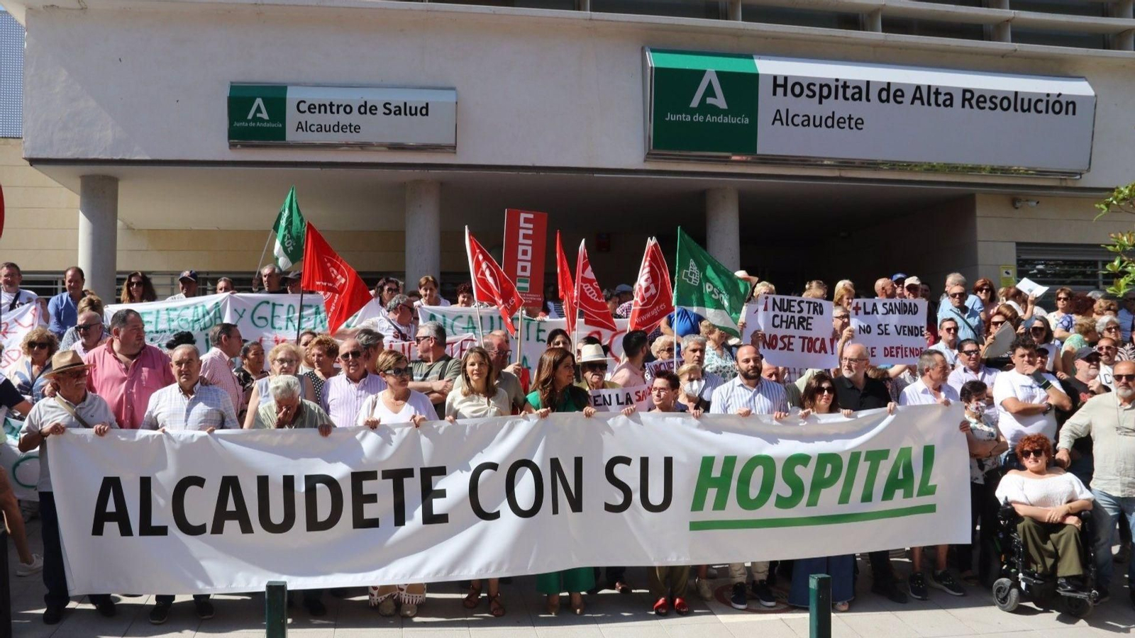 Concentración convocada a las puertas del Hospital de Alcaudete.