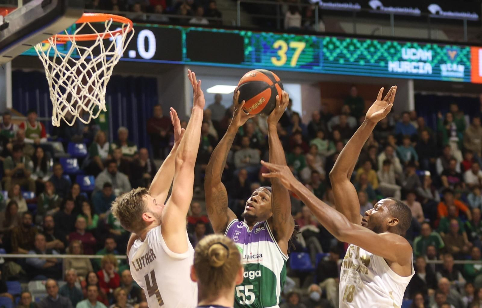 El Unicaja - UCAM Murcia, en fotos