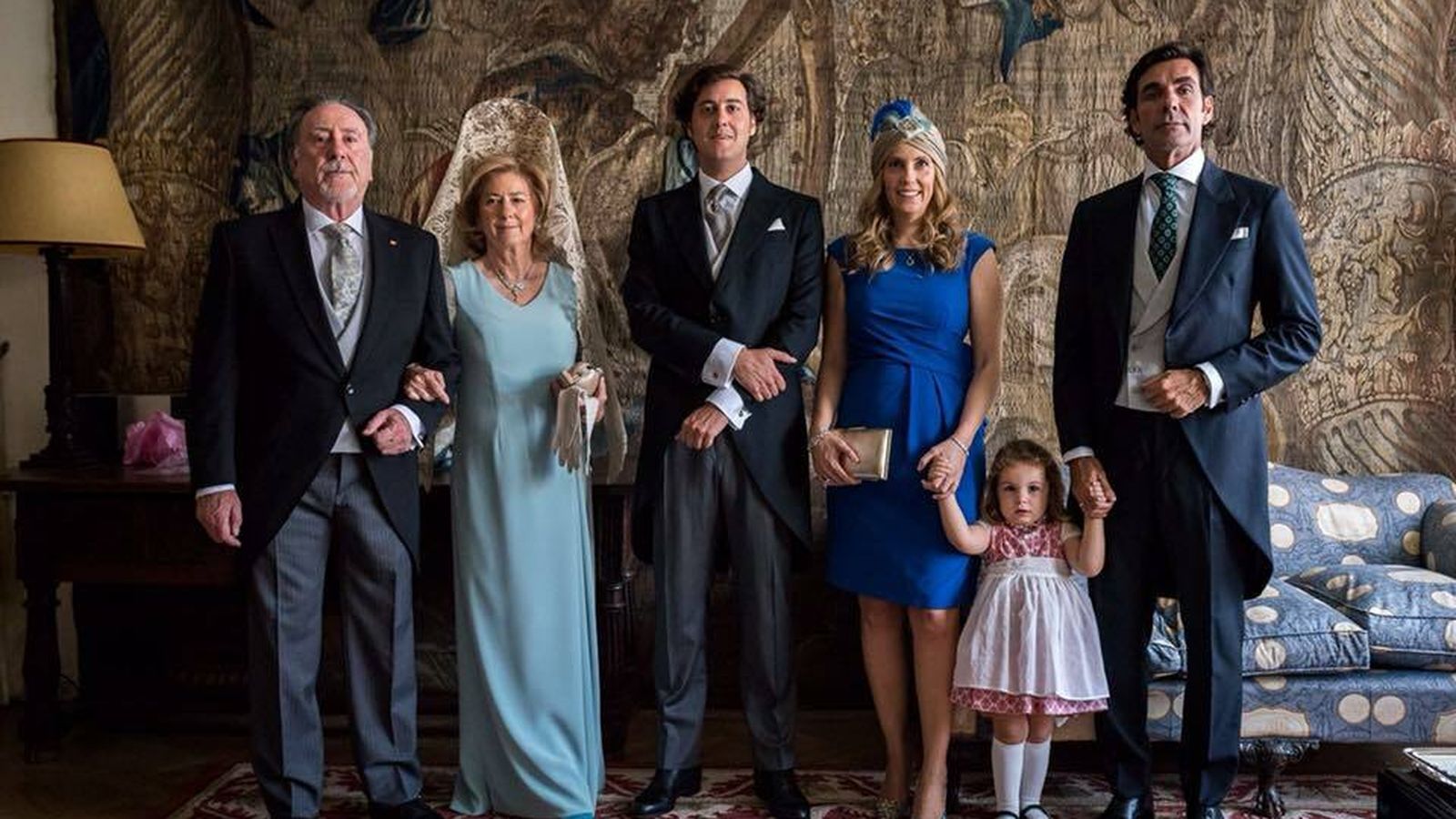 En la boda de uno de sus hijastros