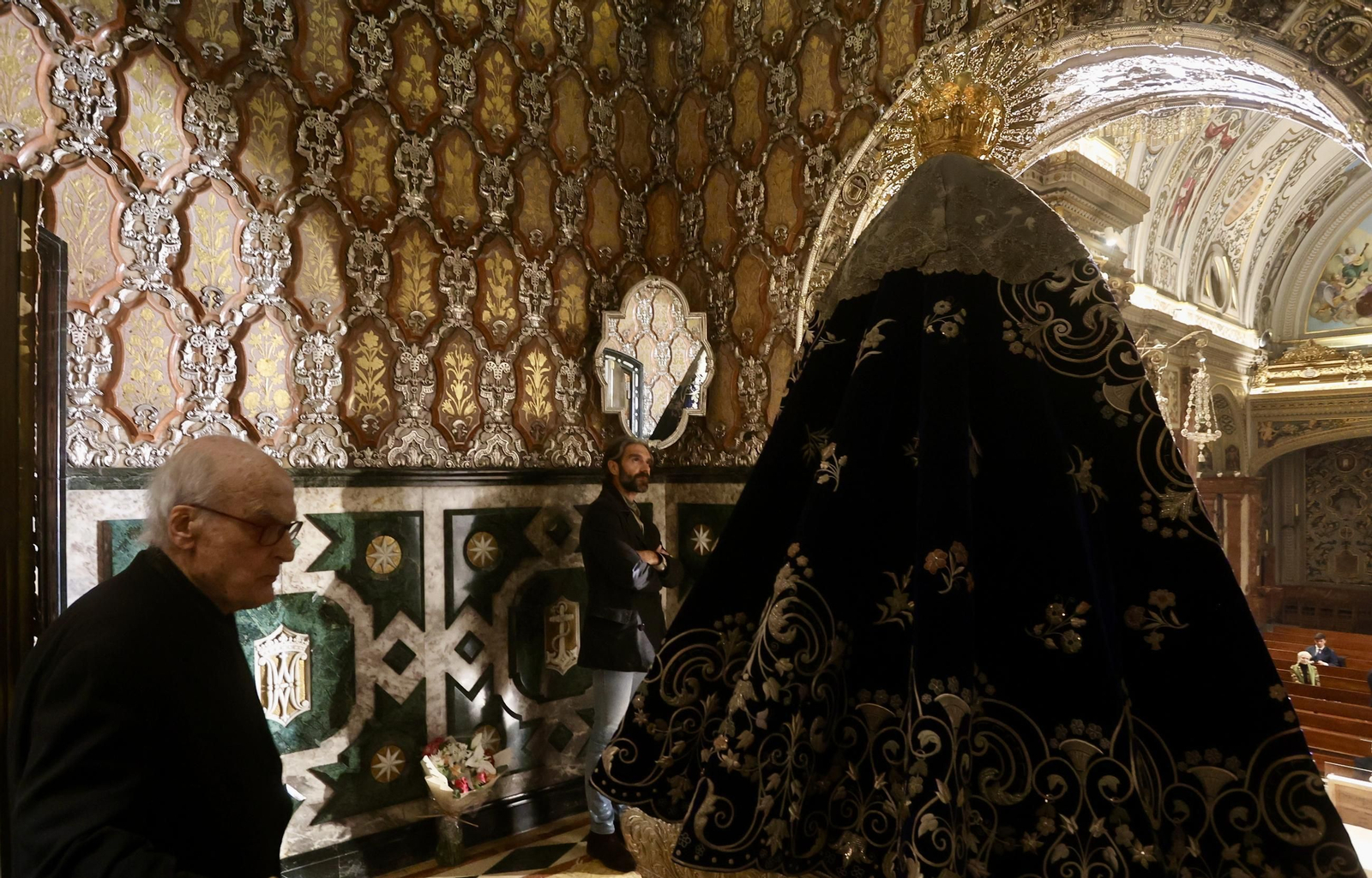 Presentación del cartel de la Macarena de Luis Gordillo