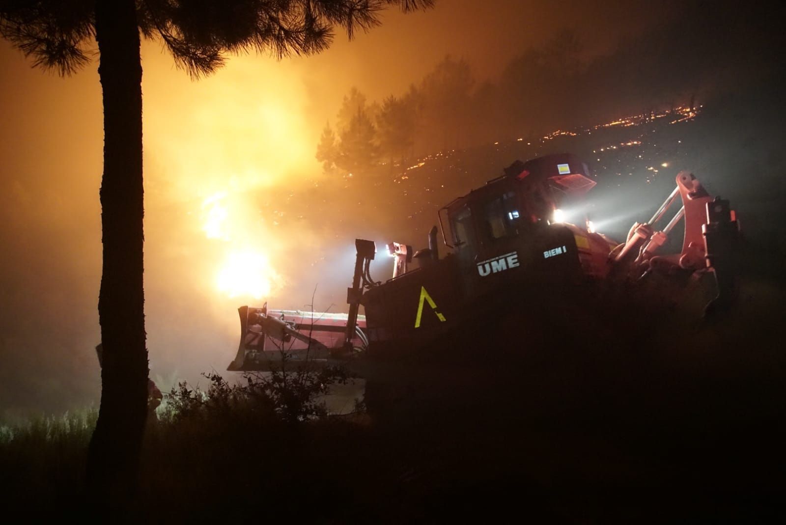 Evacuación preventiva en tres localidades de Cáceres por el fuego