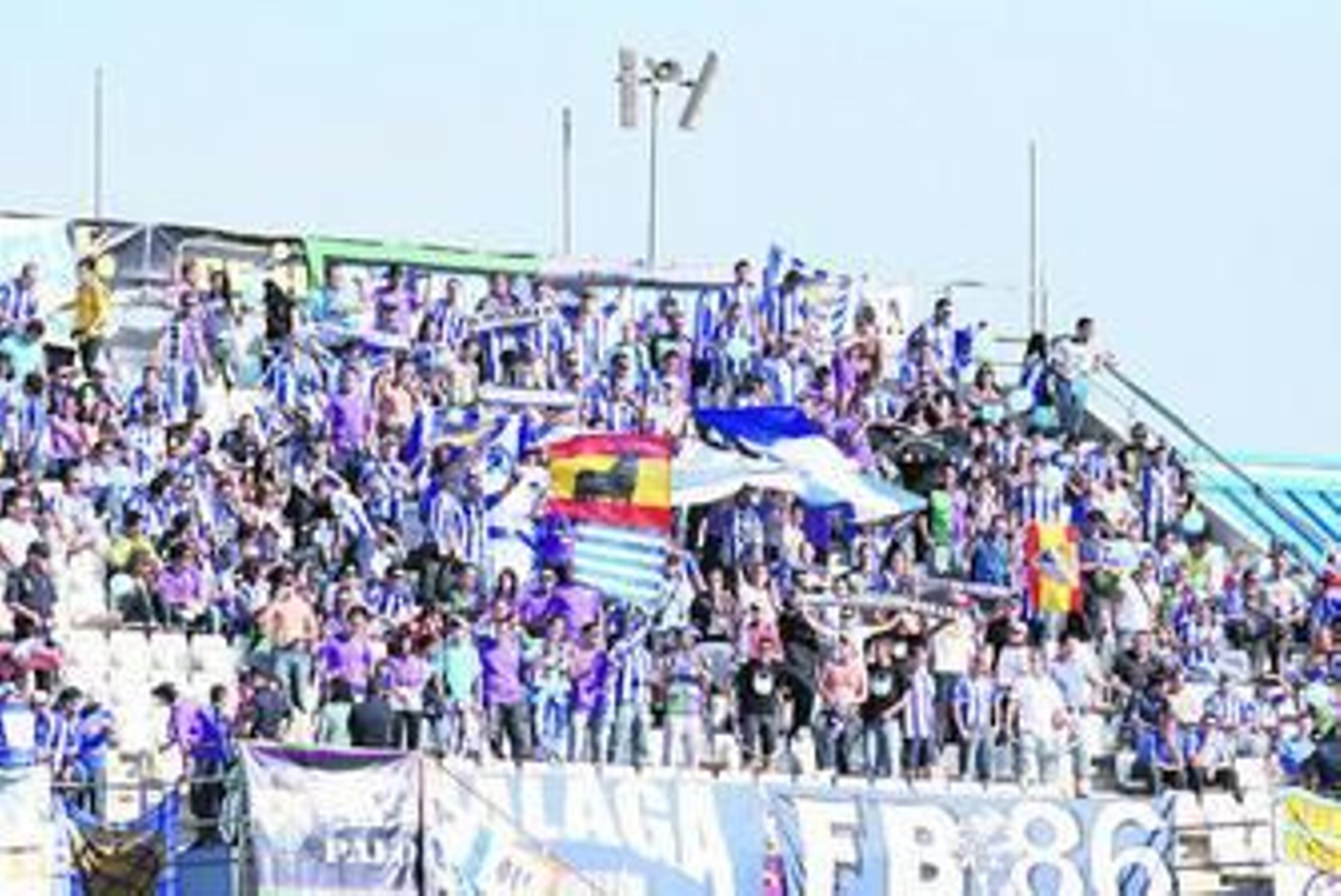 La afición del Málaga estará en Chapín el domingo.