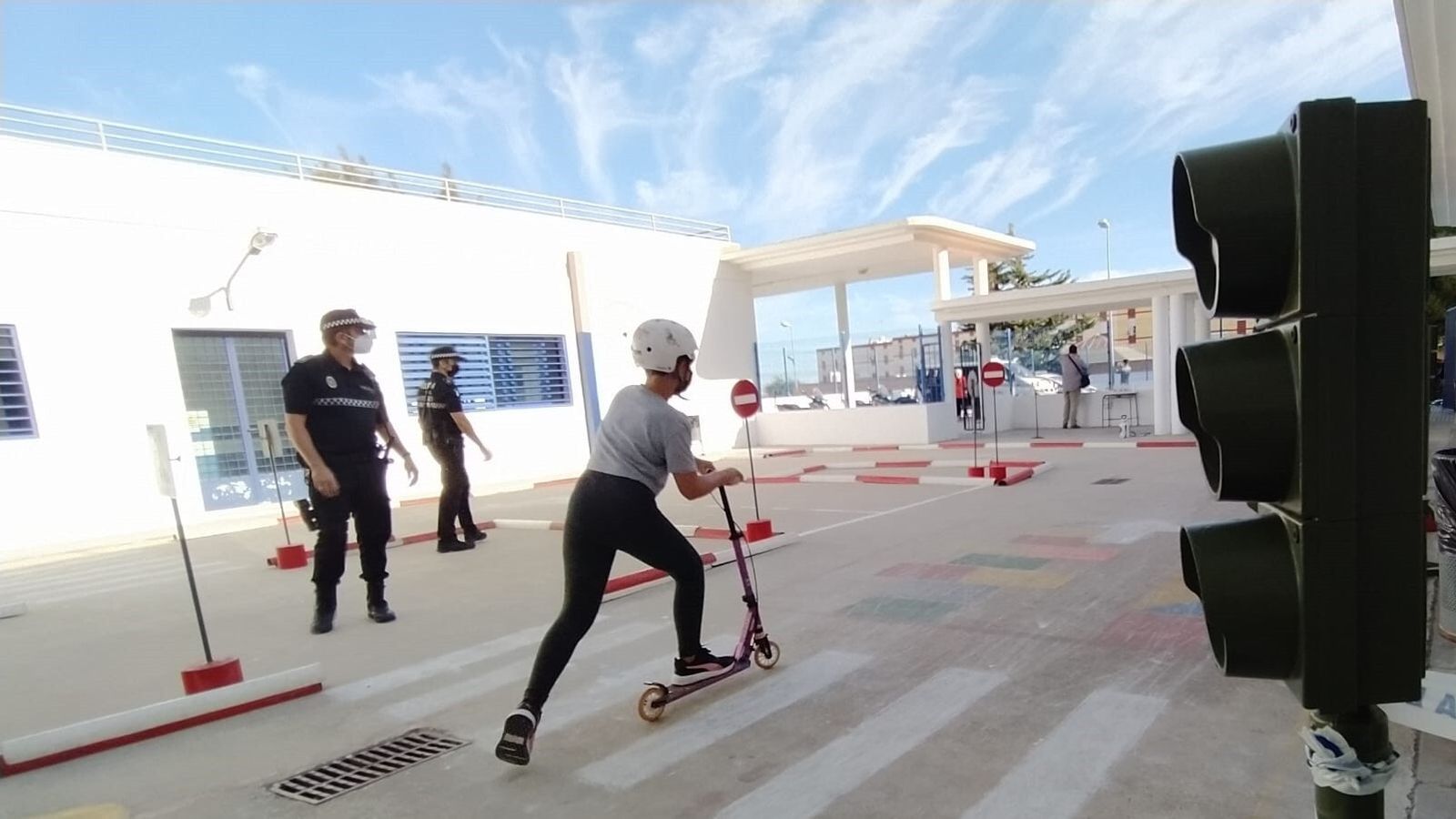 Clases de educación vial en el colegio Servando Camúñez.