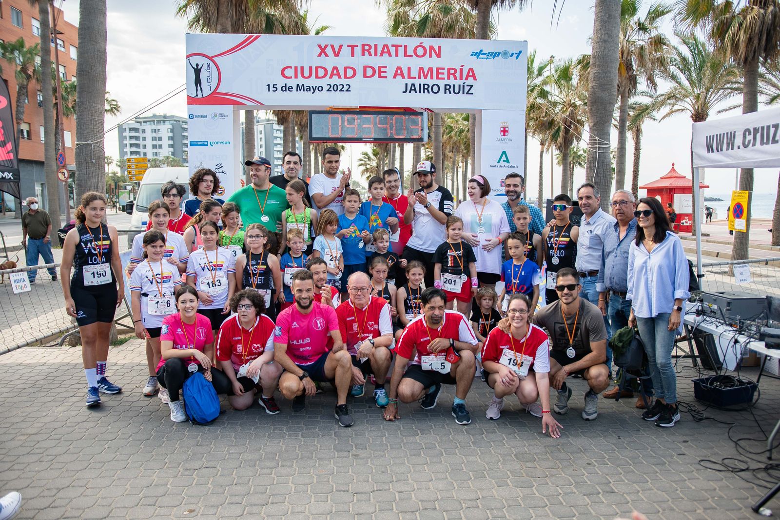 Foto de familia de los ganadores.