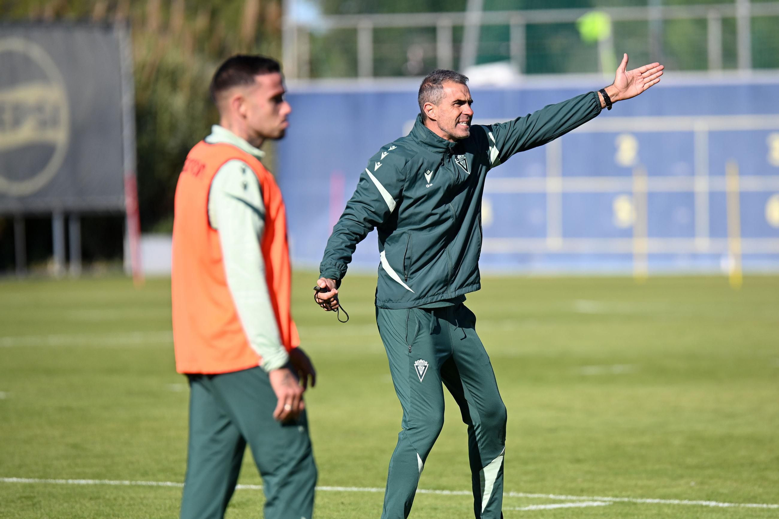 Garitano hace indicaciones en un entrenamiento.