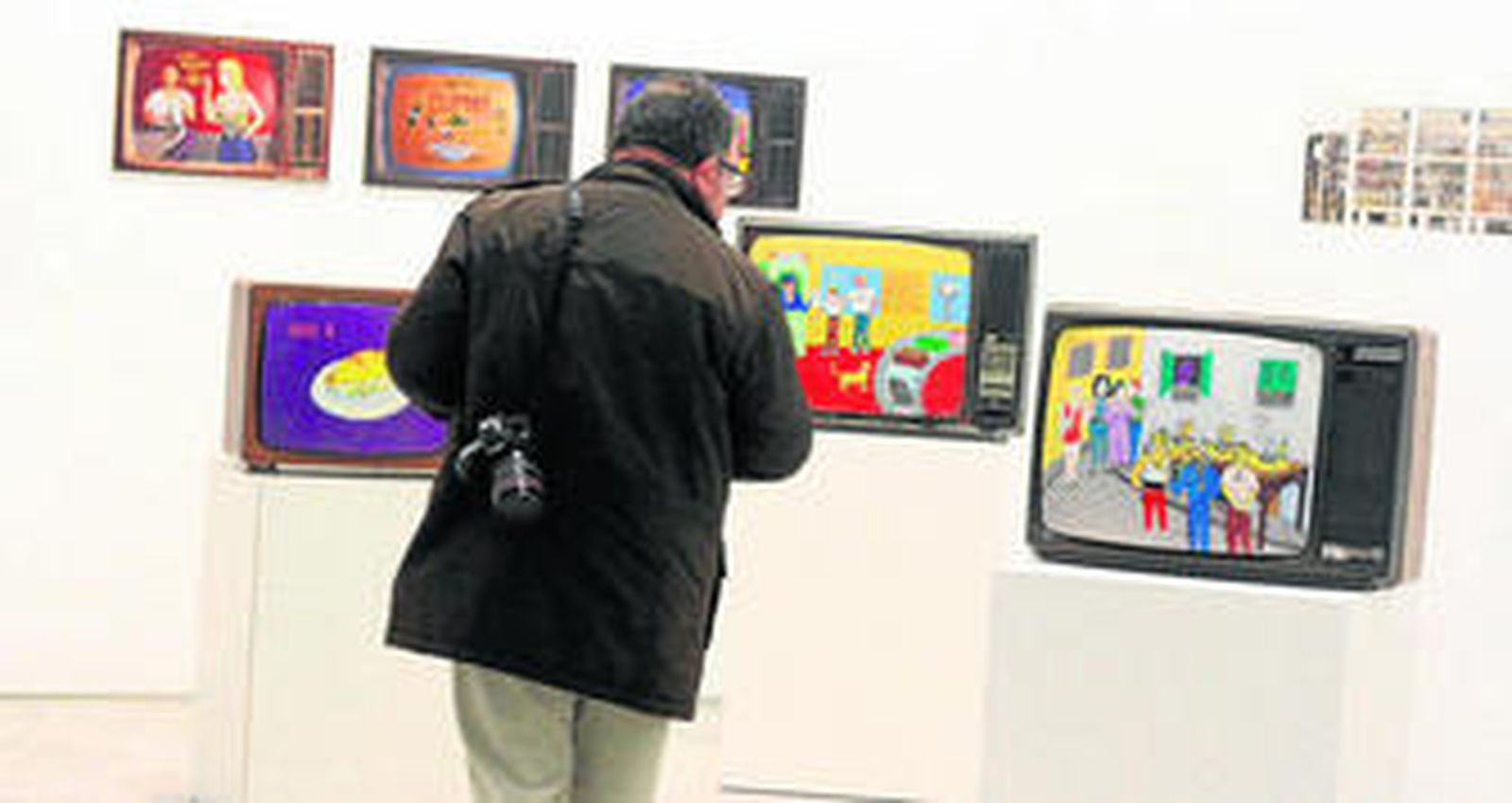Presentación de la exposición dedicada al Agustín Parejo School, ayer, en el CAAC.