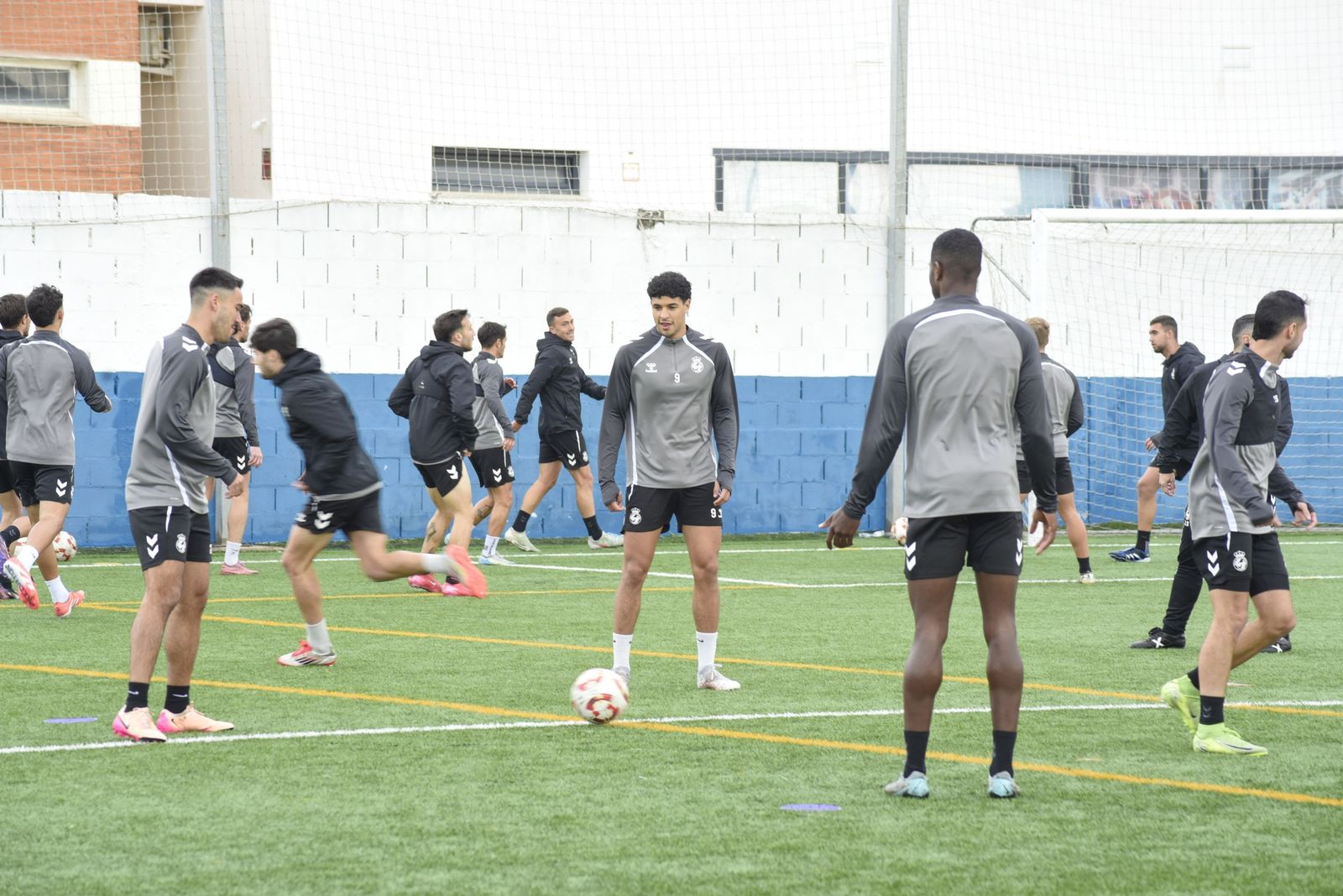 Las fotos del primer entrenamiento de Ángel Mancheño con la Balona