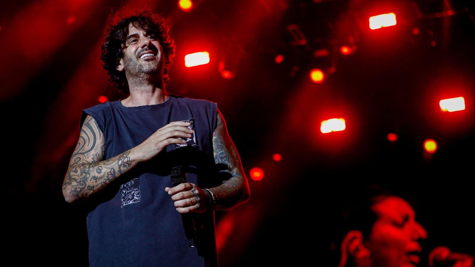 Melendi durante su actuación en Chiclana