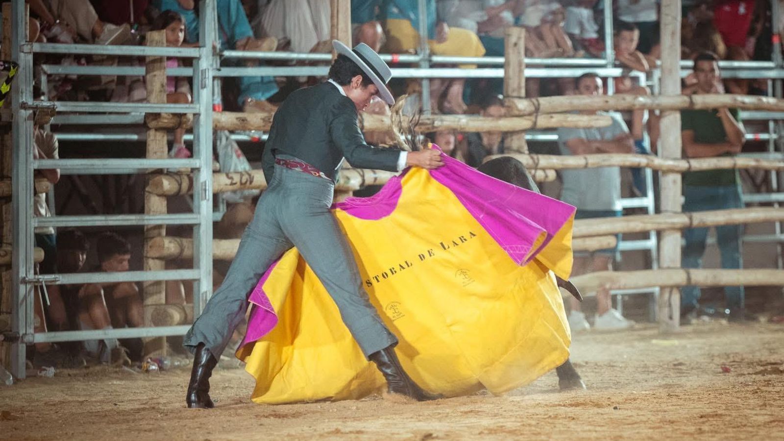 El joven novillero Cristóbal de Lara.