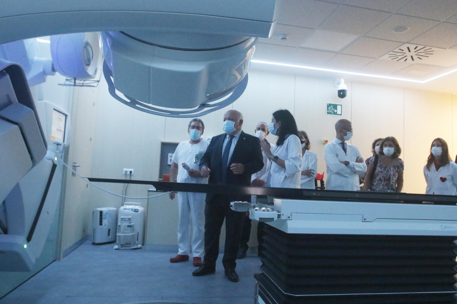 Visita el Hospital de Día de Infecciosos y el nuevo Acelerador Lineal de Electrones de Córdoba