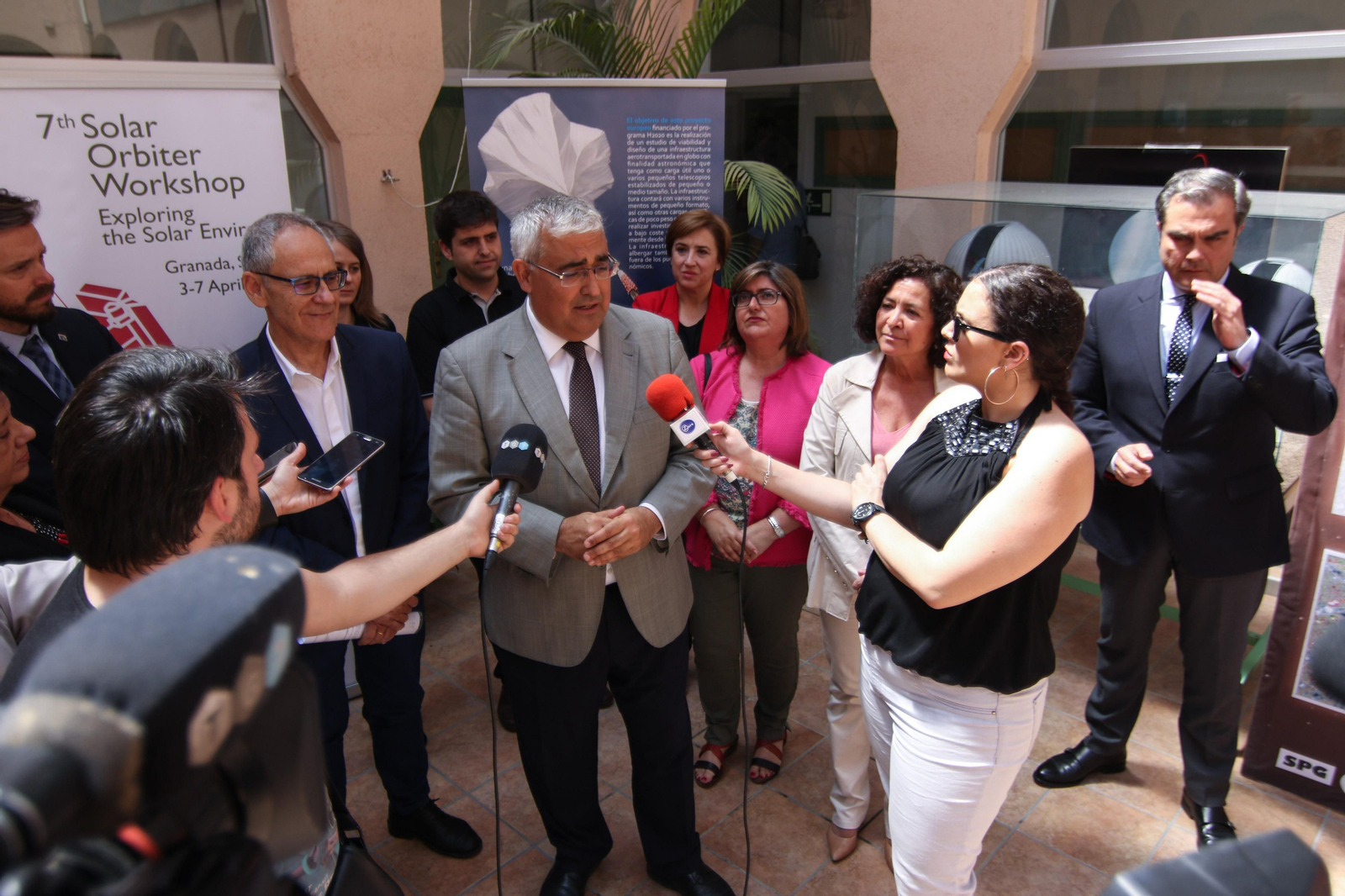 El consejero de Economía, ayer en Granada.