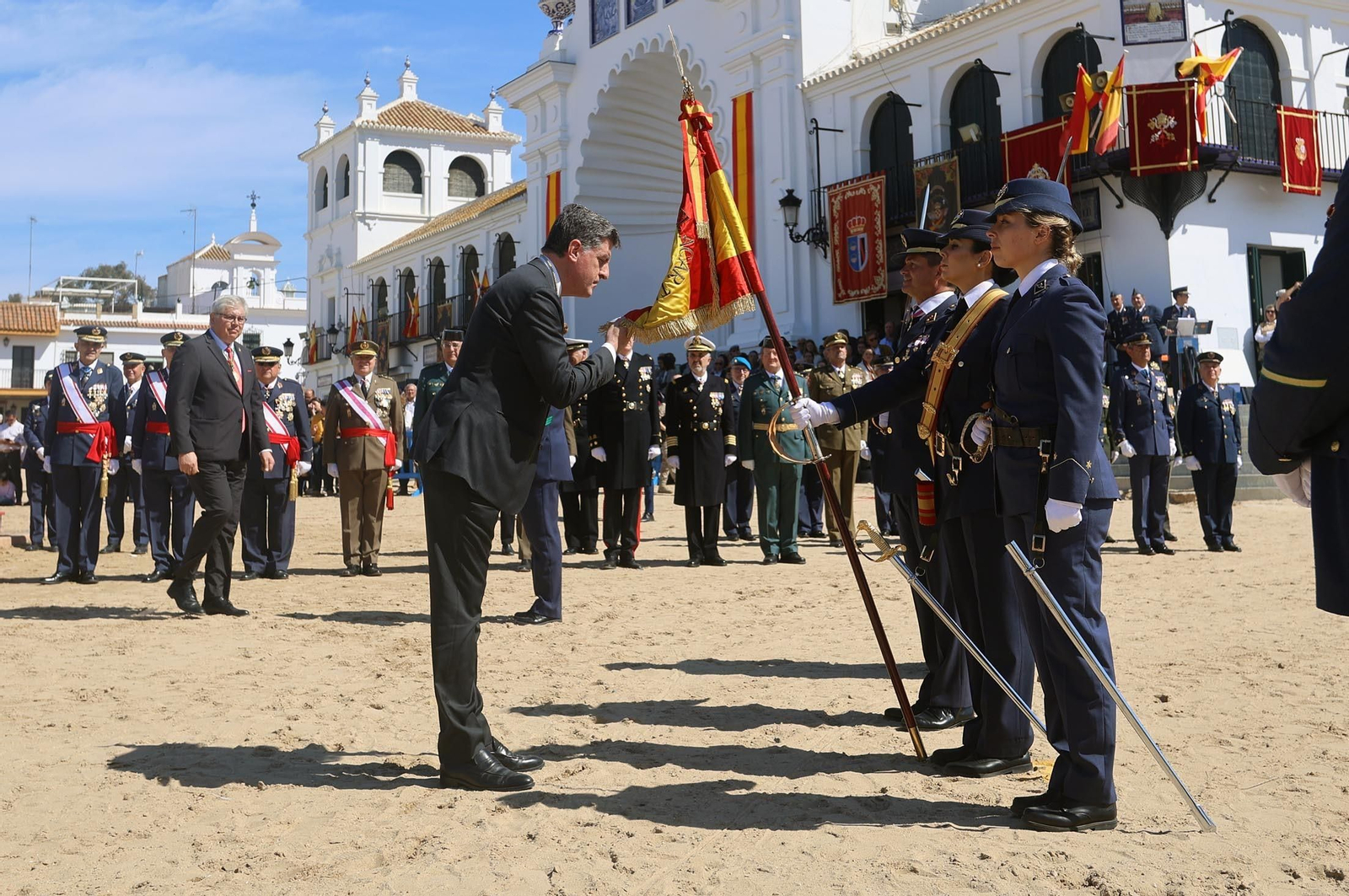 Imágenes del acto de Juramento o Promesa de Fidelidad a la Bandera Nacional en El Rocío