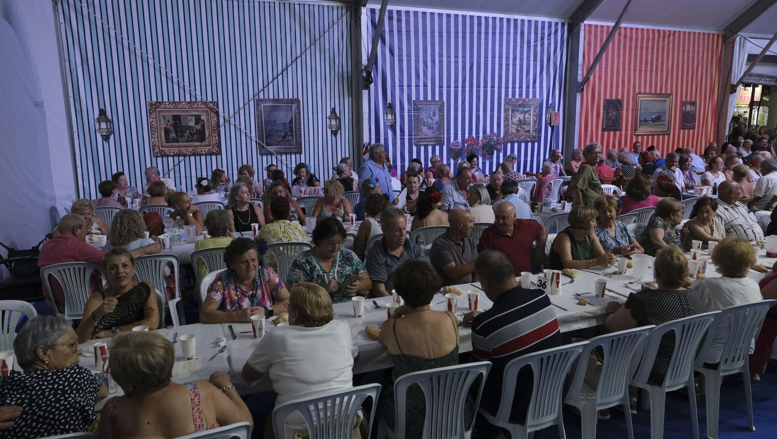 El homenaje a los mayores en la Feria de Almería 2025, en imágenes