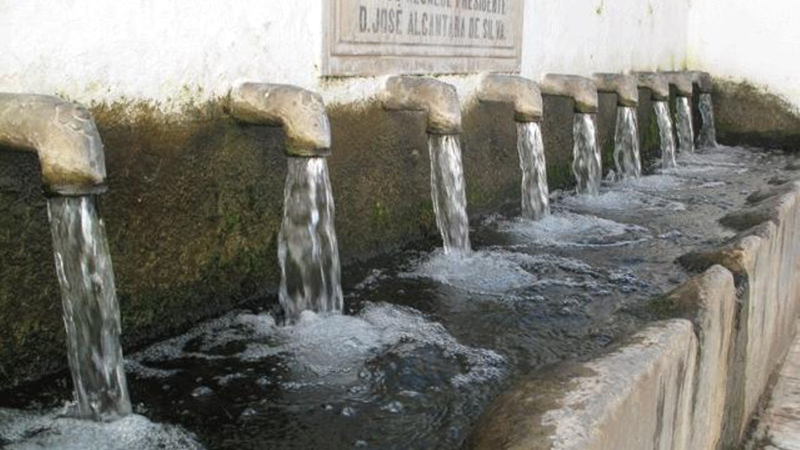 Fuente de los Doce Caños