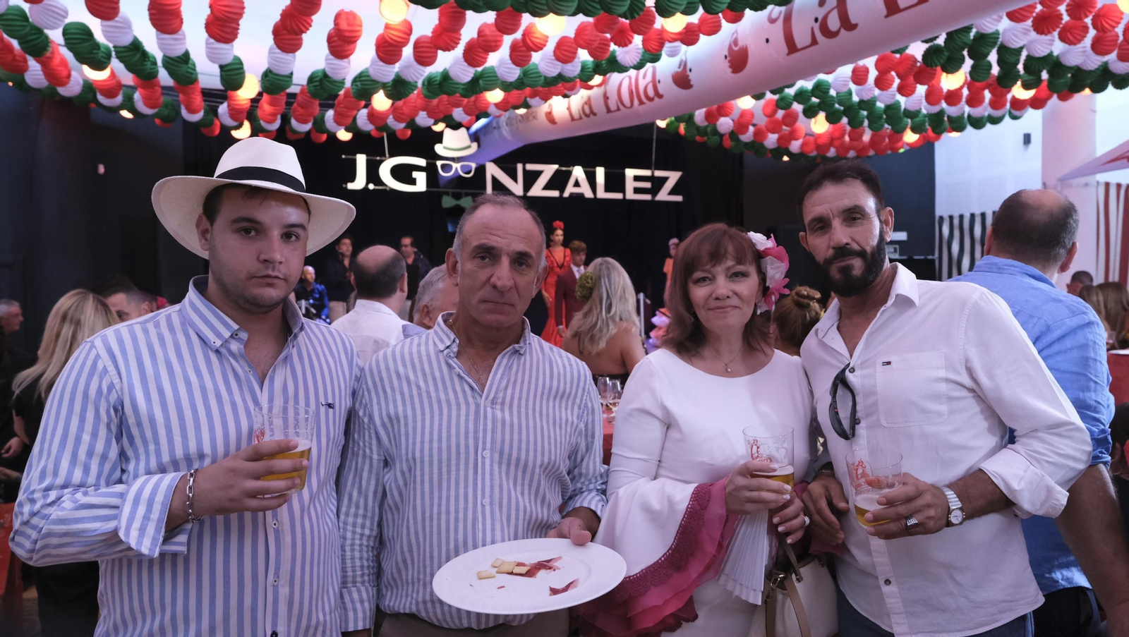 Así viven los almerienses el primer sábado de la Feria del Mediodía