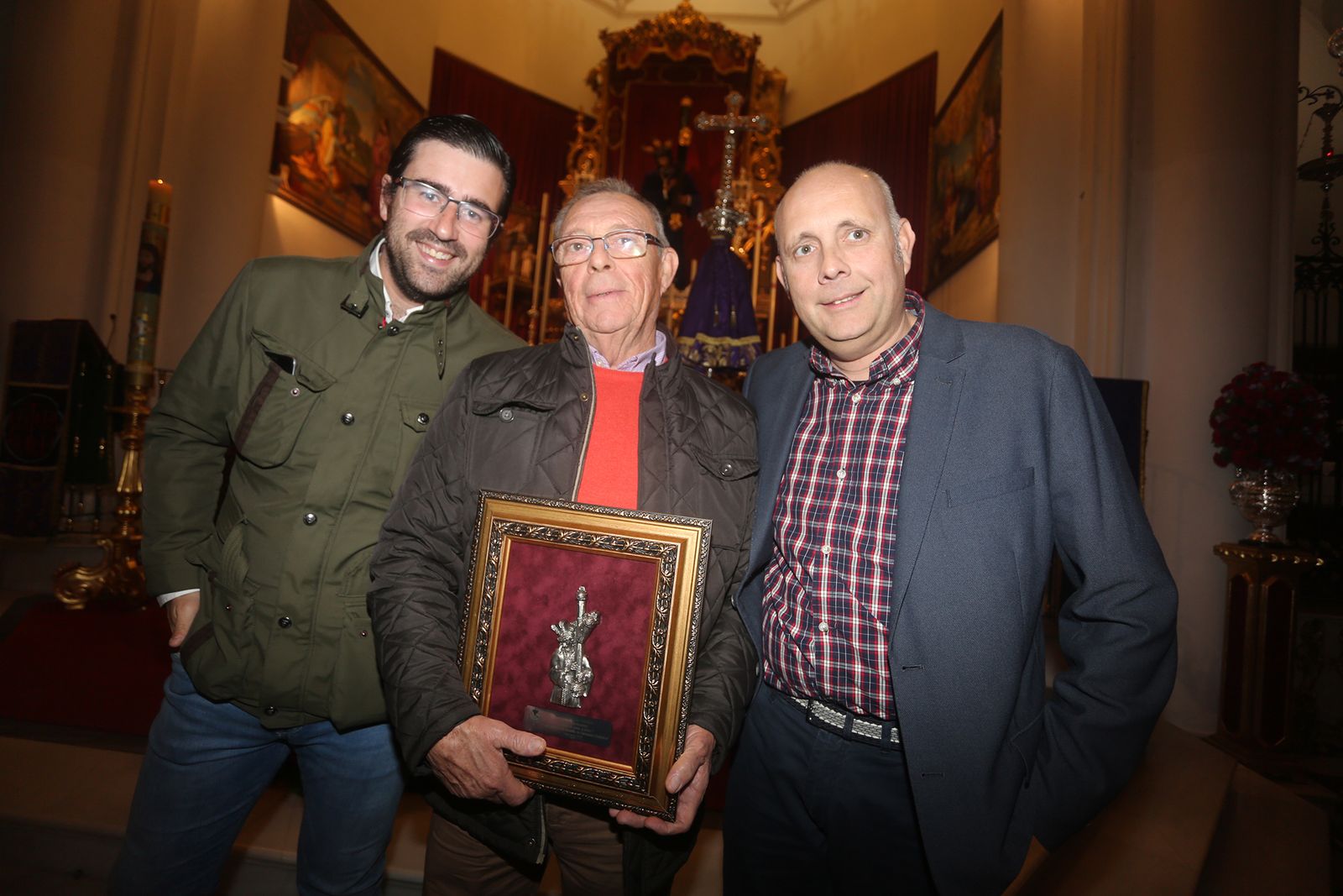 Imagenes de la misa de acción de gracias por el aniversario de la cuadrilla de costaleros