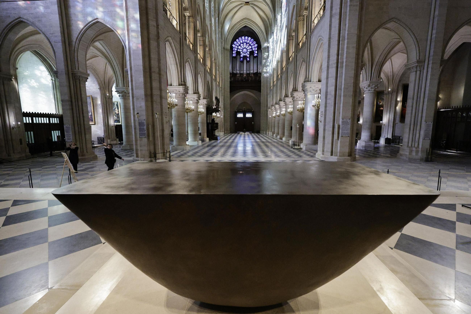 Así es el nuevo interior de Notre Dame tras la restauración Así es el nuevo interior de Notre Dame tras la restauración