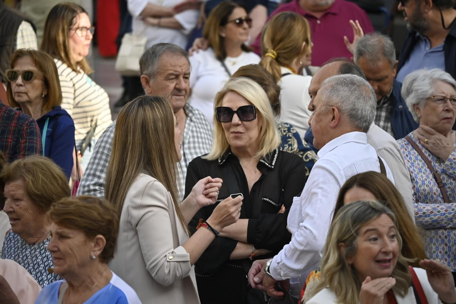 Imágenes de la concentración por las infraestructuras para Huelva