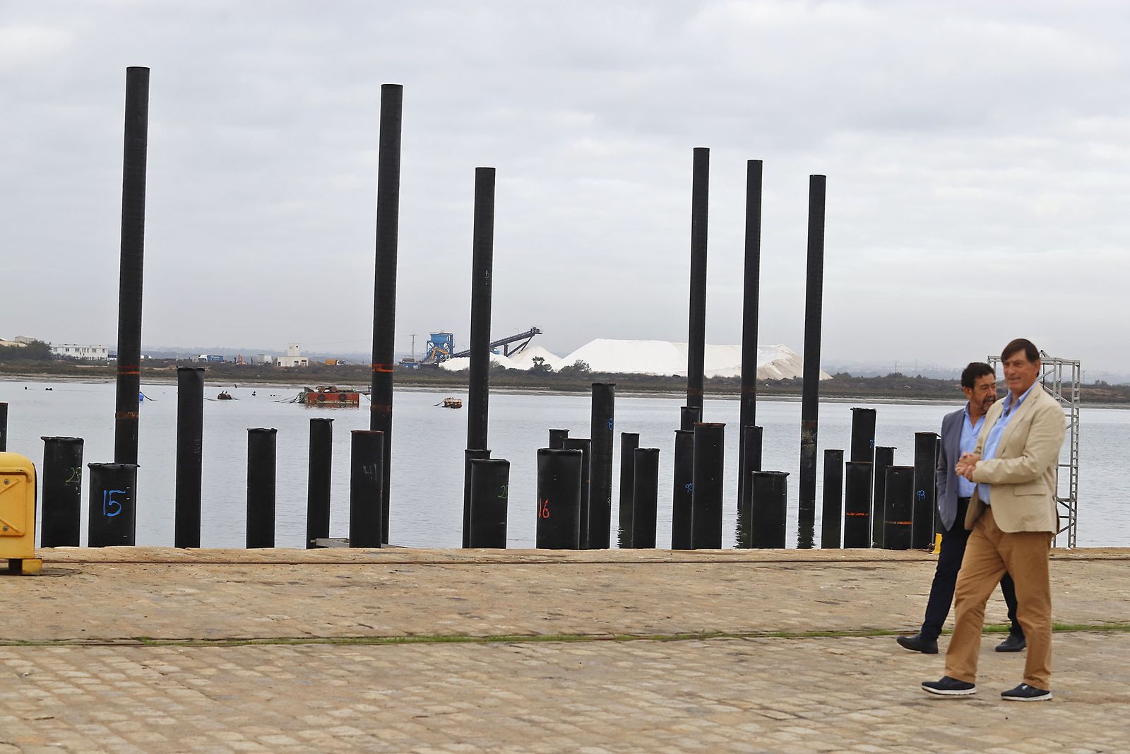 Imágenes de las obras de remodelación del Muelle de Levante.