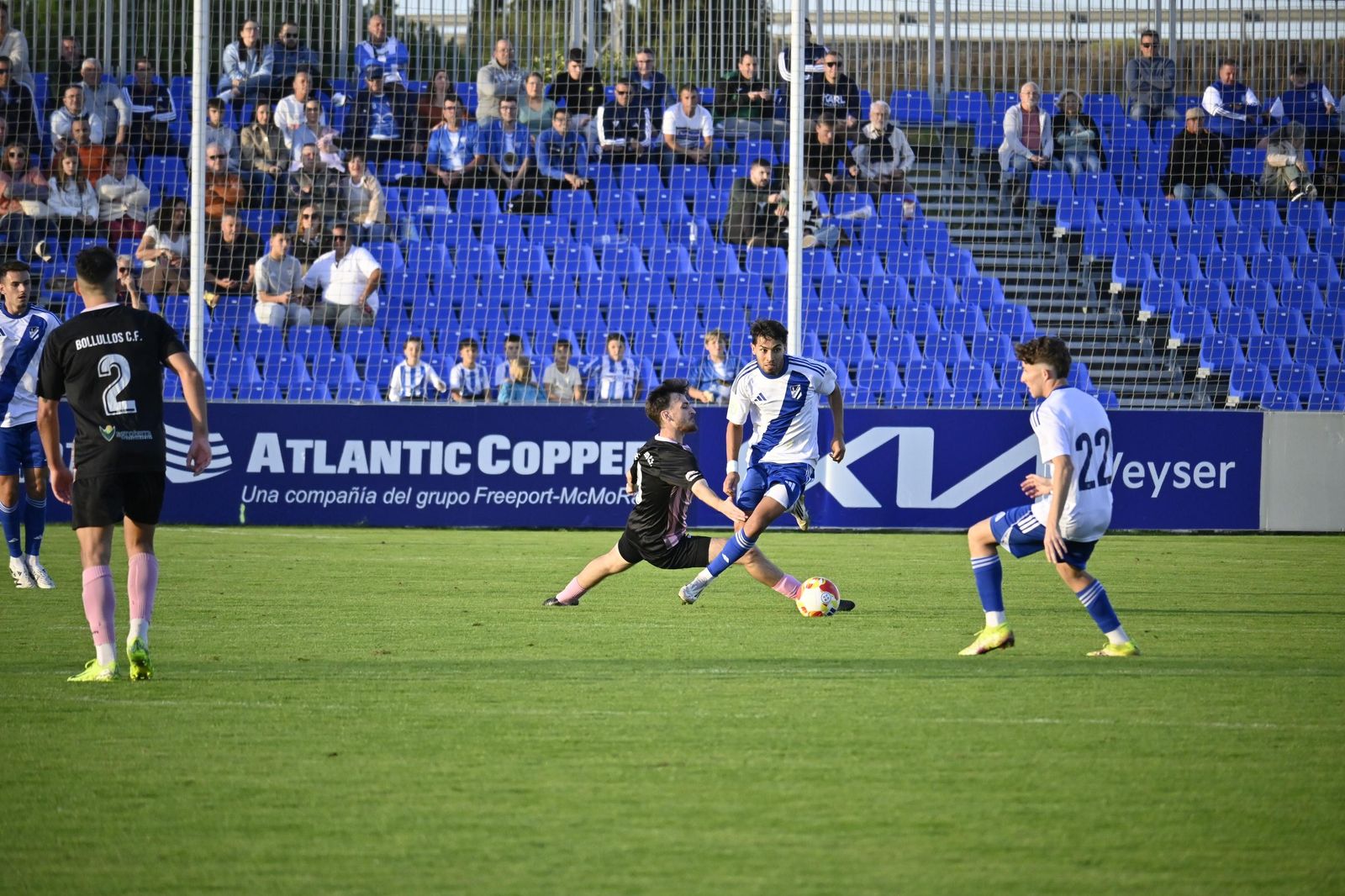 Las mejores imágenes del Atlético Onubense - Bollullos