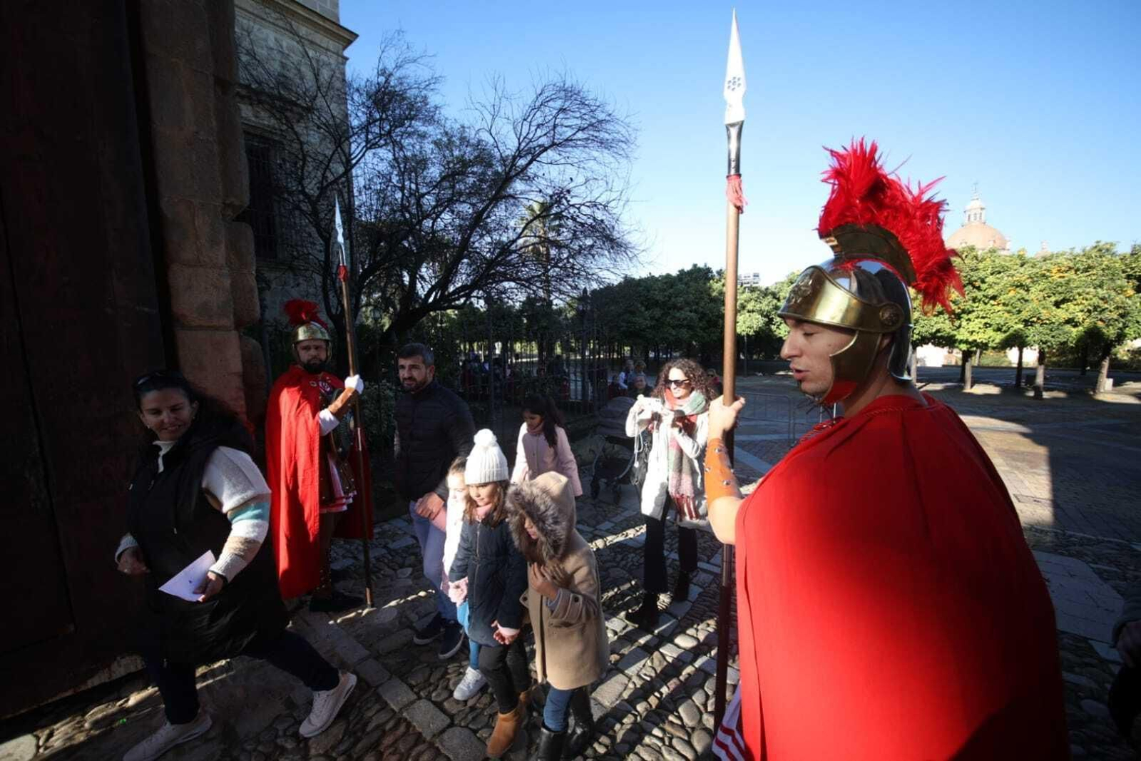 La Cartera Real recoge las cartas de los niños en el Alcázar
