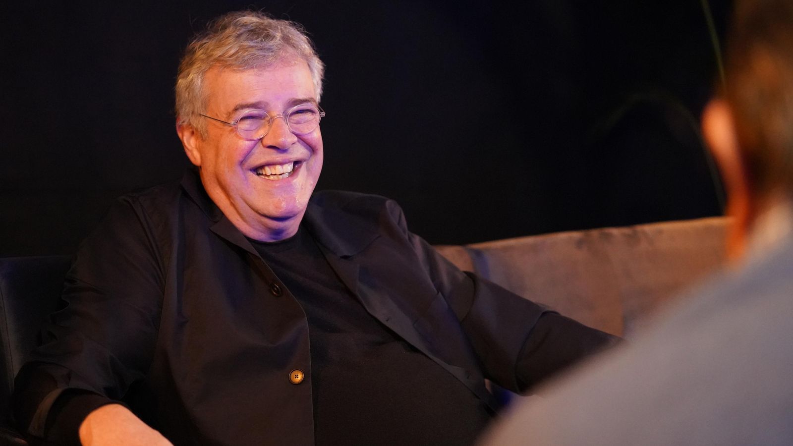 La simplificación, ya sea de la oferta del modelo disponible, del precio o del propio negocio está detrás de este proyecto en el que los coches provienen de China pero la dirección de la compañía está en Europa.