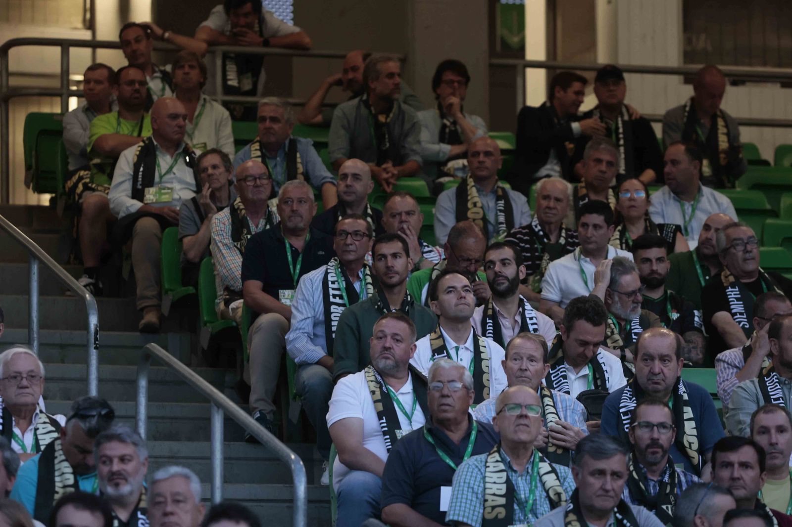 Búscate en el acto Siempre Verdiblancos