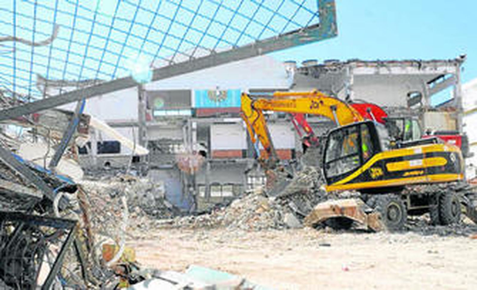 Los trabajos de derribo se encuentran ya en su última fase.