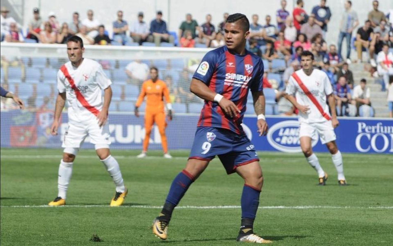 El ariete del conjunto oscense es una baja muy importante.