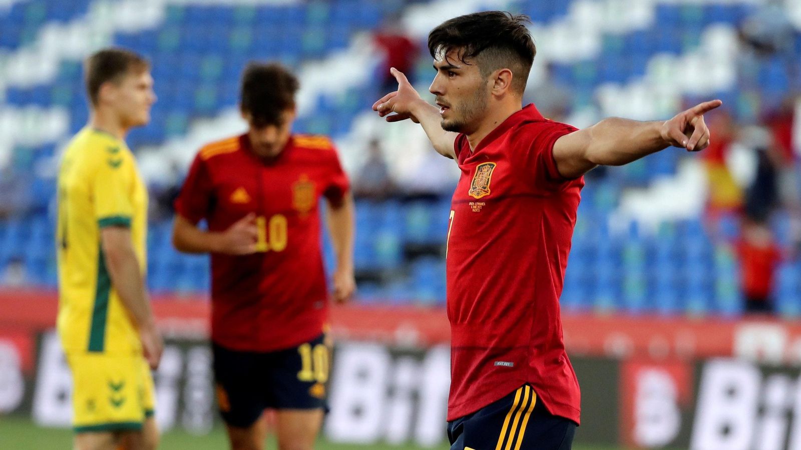Brahim Díaz tras su gol en el España-Lituania