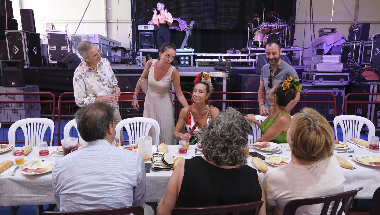 Imágenes de la comida homenaje a los mayores en la Caseta Municipal de la Feria de Almería 2022