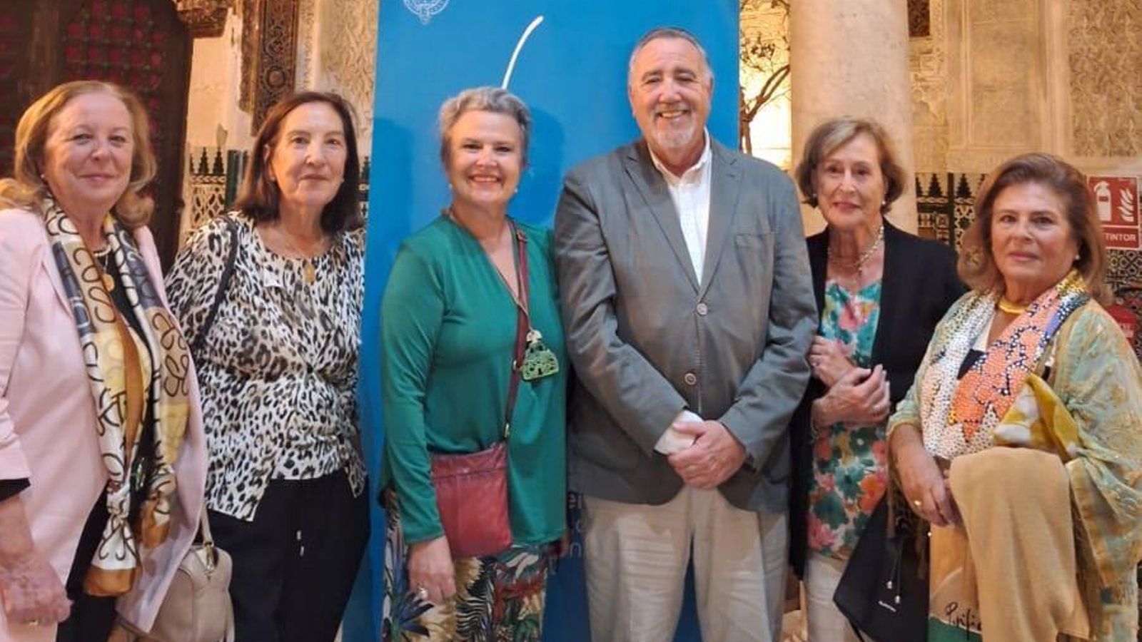 María Victoria Gutiérrez, Mari Pepa de Ory, Mariluz Moreno, Jesús Maeso, Loli Garrido y Blanca Melibeo. María Victoria Gutiérrez, Mari Pepa de Ory, Mariluz Moreno, Jesús Maeso, Loli Garrido y Blanca Melibeo.