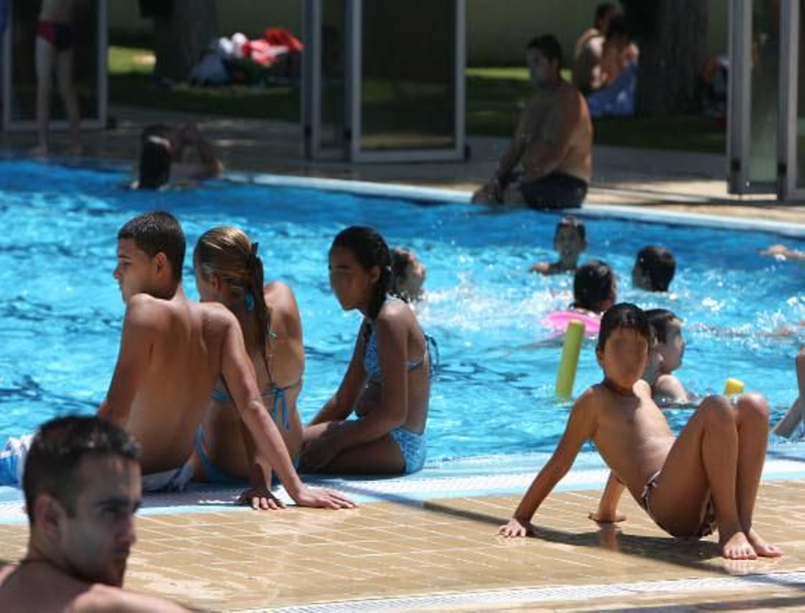 Más de 26.000 usuarios en las piscinas de verano del IMD