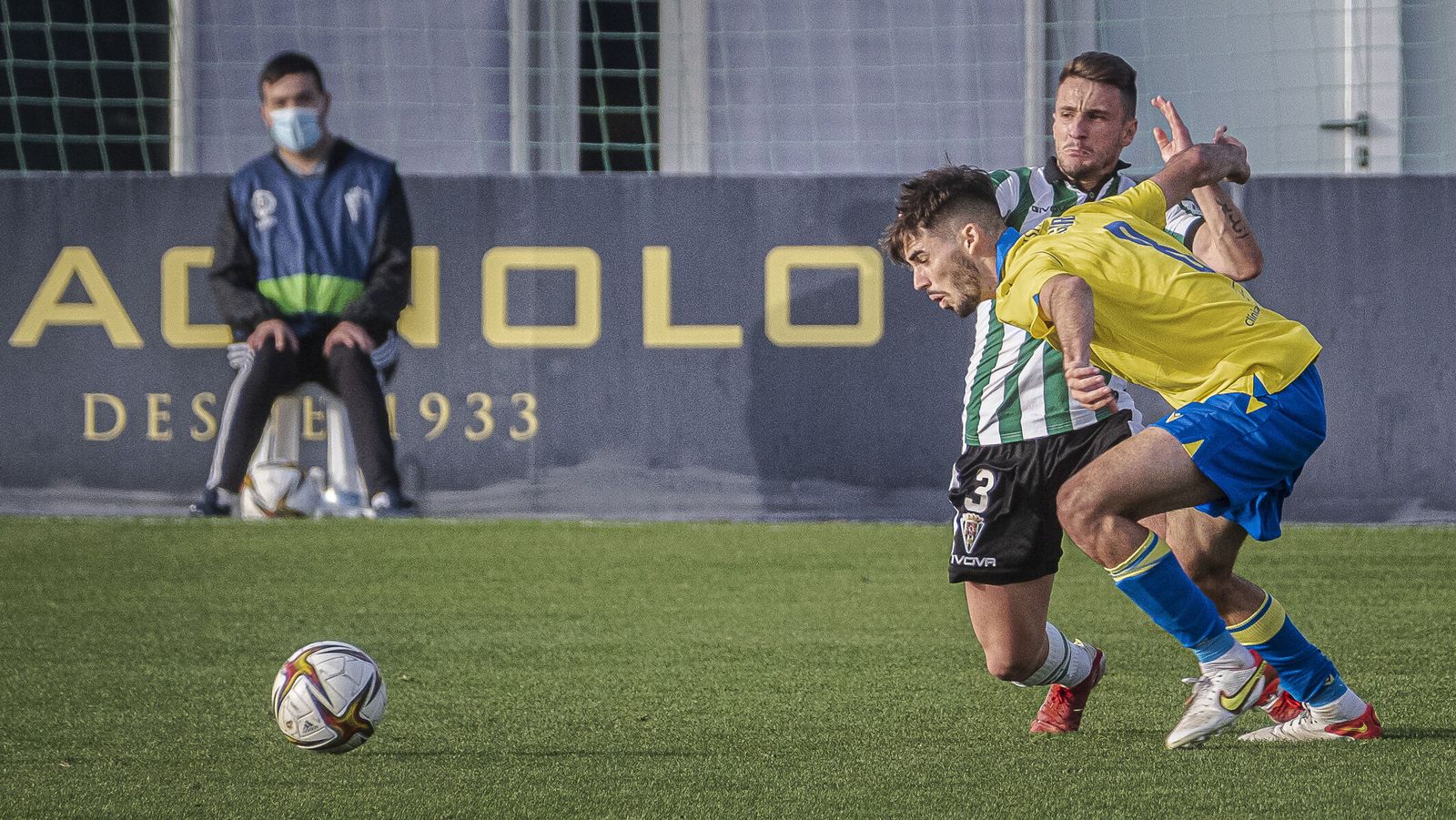 Las imágenes del triunfo del Córdoba CF ante el Cádiz B