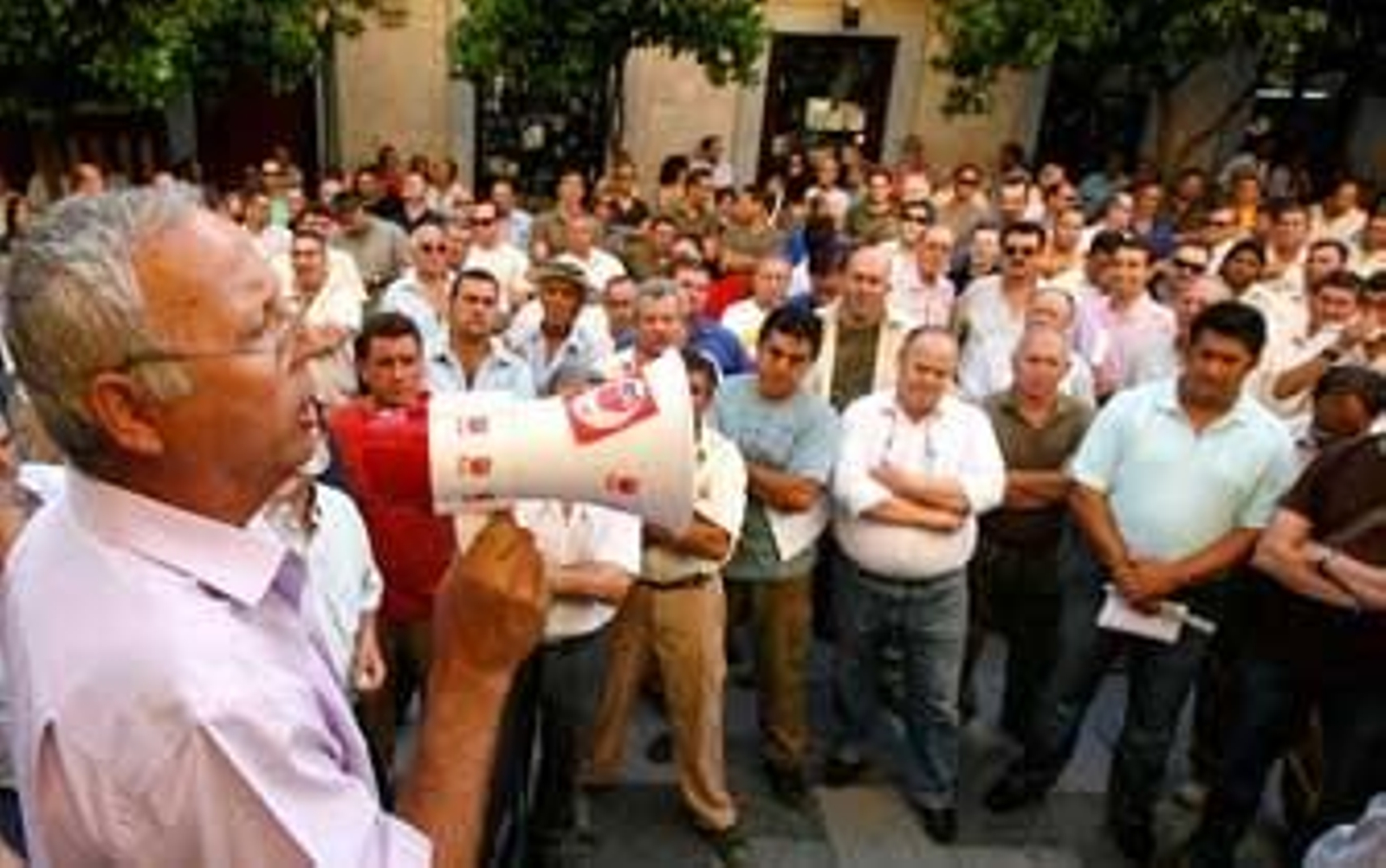 Pilar Sánchez denuncia al líder de CGT por injurias y amenazas