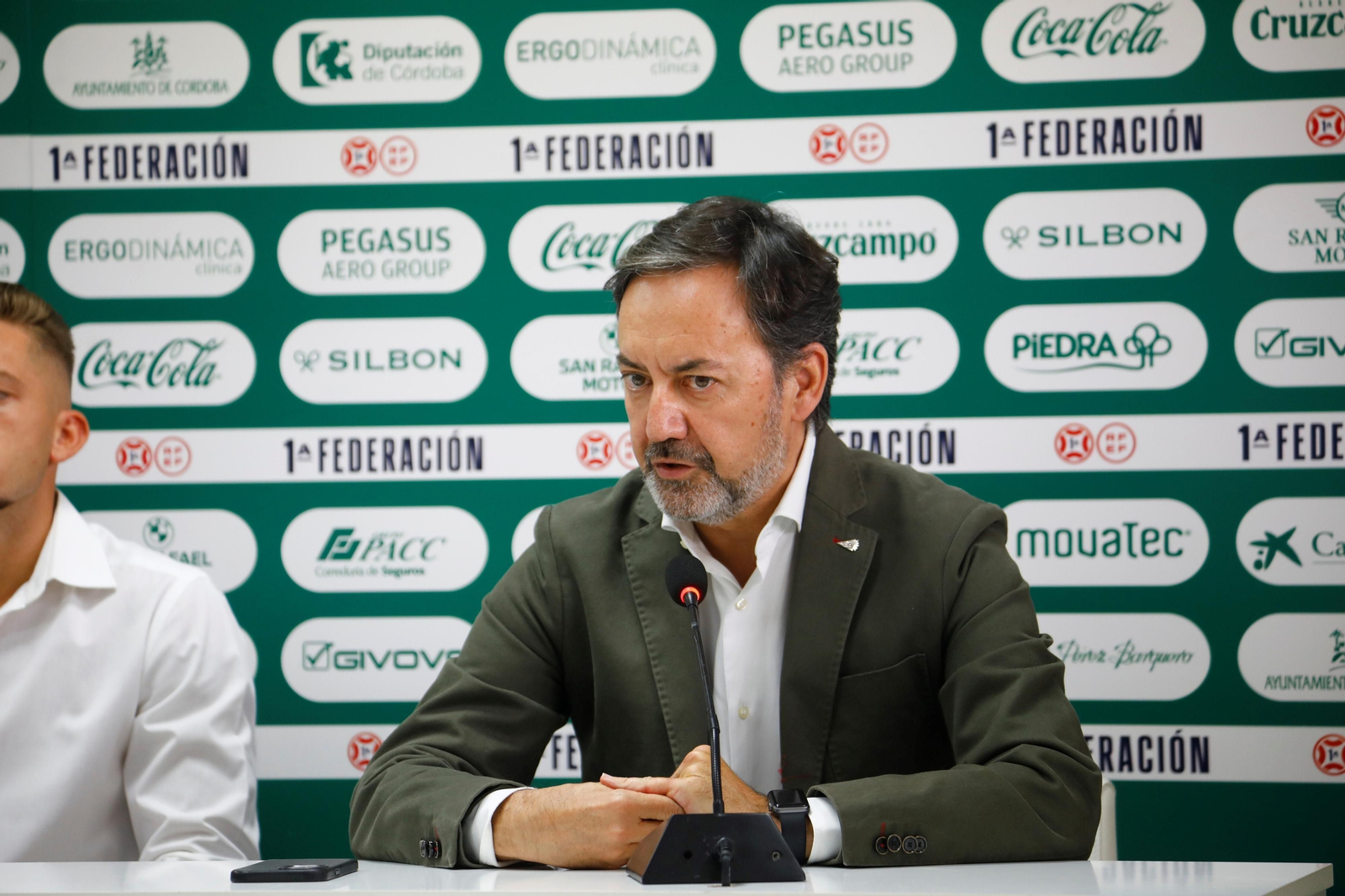 Las mejores fotos de la presentación de Isma Ruiz como jugador del Córdoba CF Las mejores fotos de la presentación de Isma Ruiz como jugador del Córdoba CF