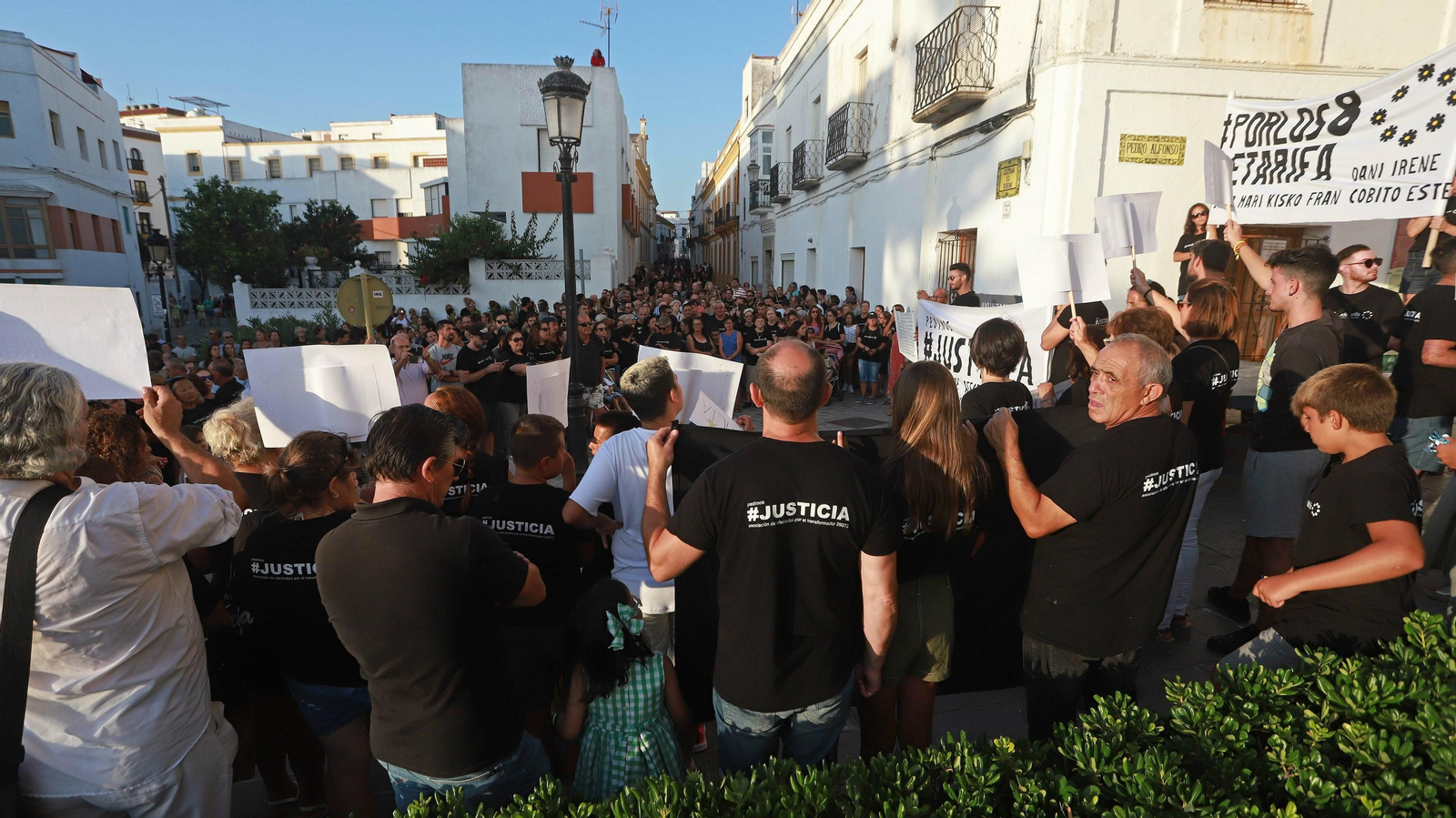 Manifestación por los 8 de Tarifa