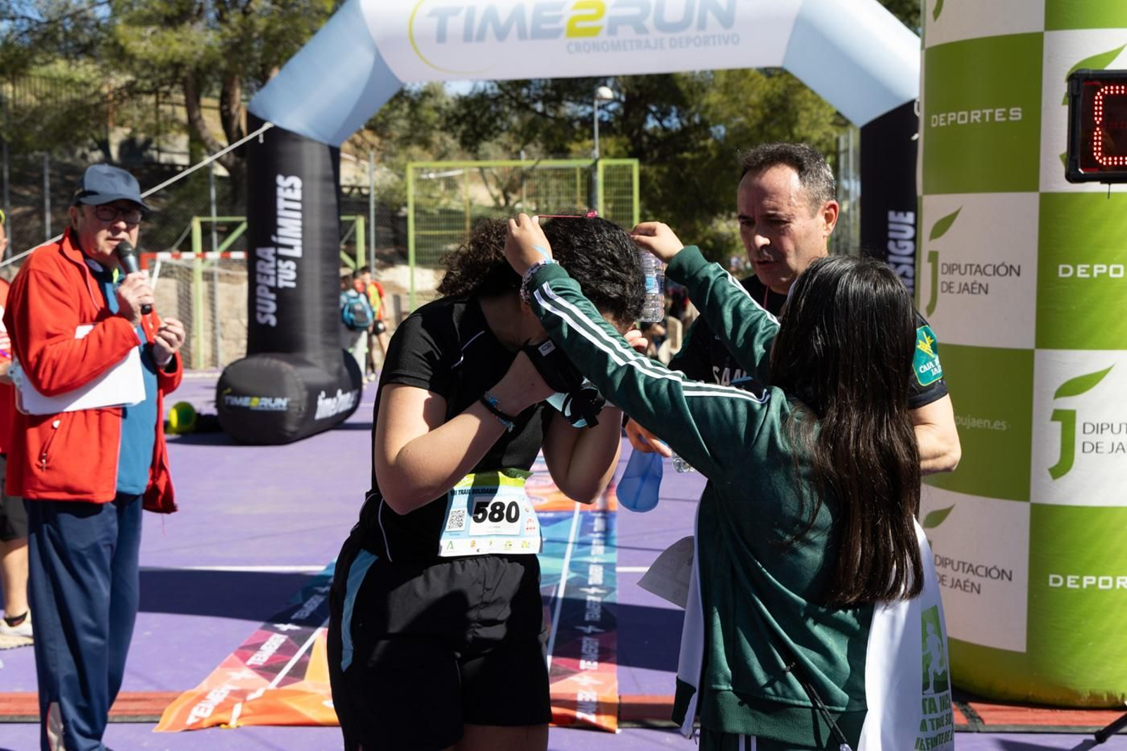 En imágenes: kilómetros para la esperanza de Celia en el CxM Trail Solidario IES Fuente de la Peña (II)