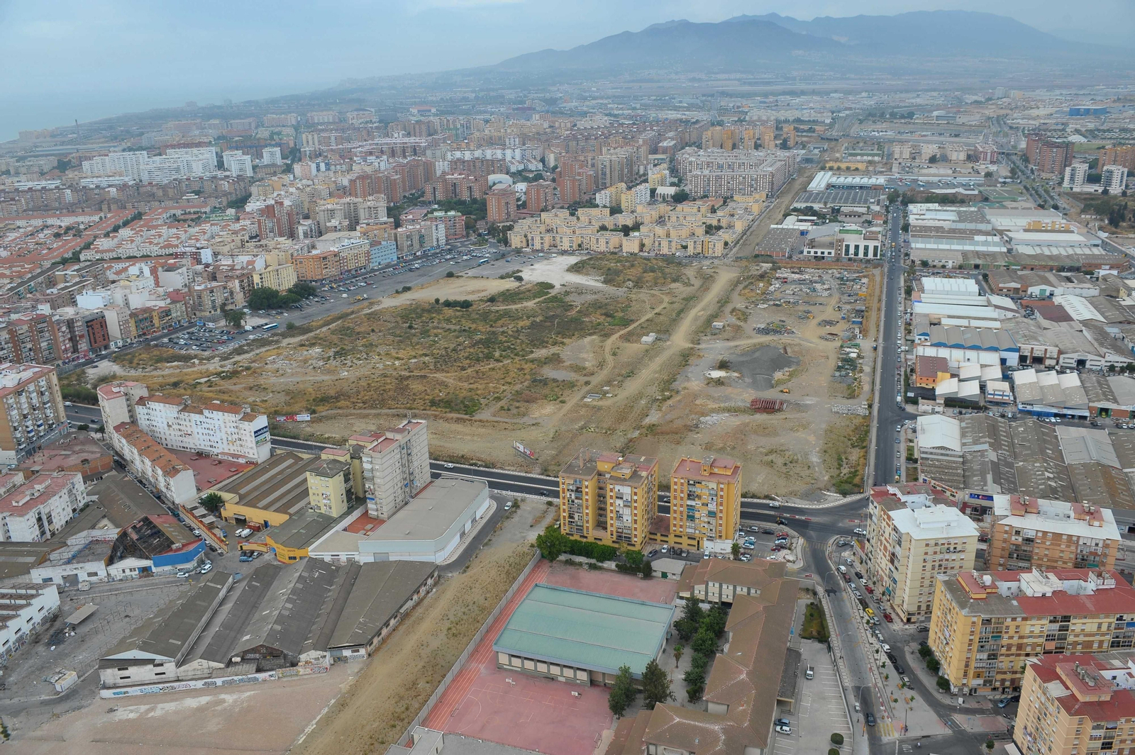 Vista de los antiguos suelos de Repsol. Vista de los antiguos suelos de Repsol.