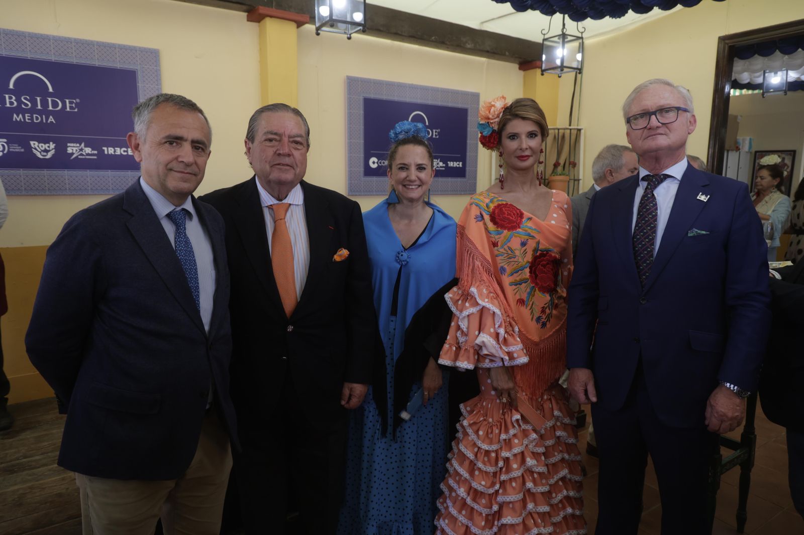 Fotos de la recepción en la caseta de la Cadena Cope en la Feria de Sevilla