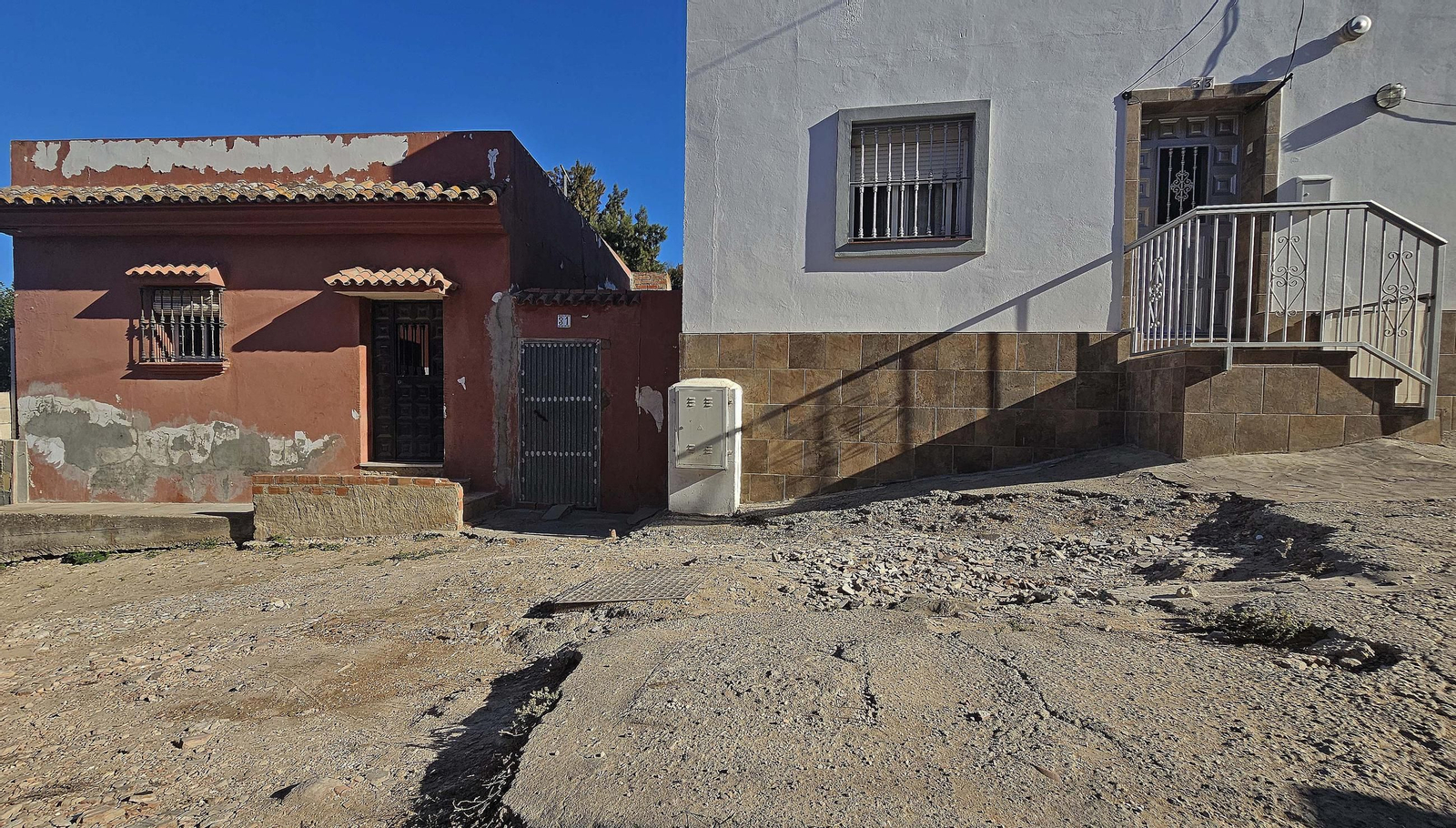 Fotos de los desperfectos de la barriada de La Capelina en Algeciras