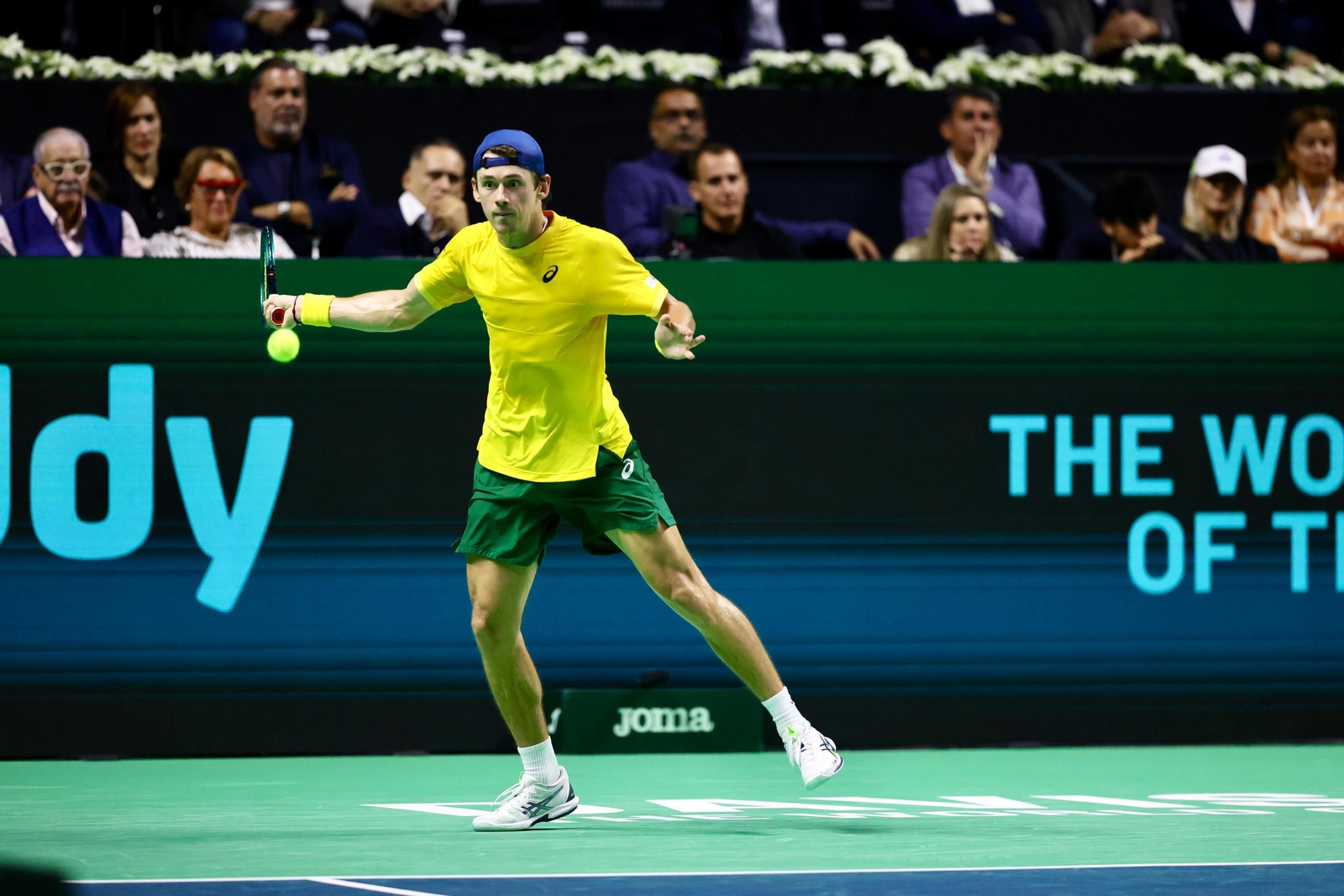 Jannik Sinner lleva a Italia a la final de la Copa Davis tras ganar a De Miñaur